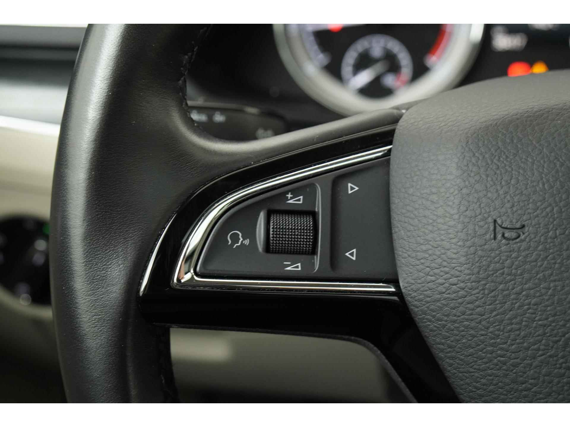 Škoda Superb Combi 1.5 TSI ACT Style DSG | Panoramadak | Leder | Memory Seats | Zondag Open! - 8/48