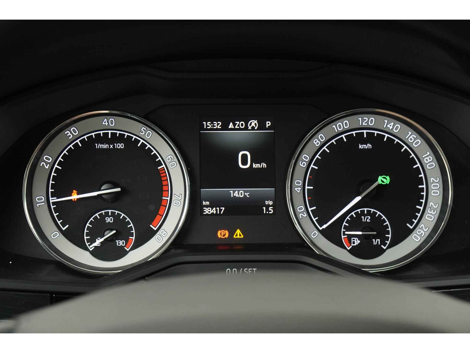 Škoda Superb Combi 1.5 TSI ACT Style DSG | Panoramadak | Leder | Memory Seats | Zondag Open! - 9/48