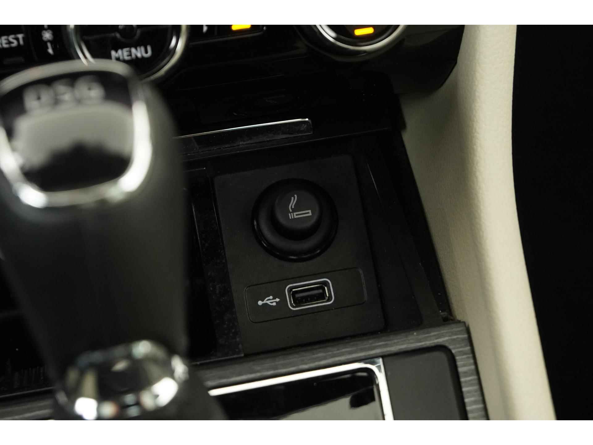 Škoda Superb Combi 1.5 TSI ACT Style DSG | Panoramadak | Leder | Memory Seats | Zondag Open! - 40/48