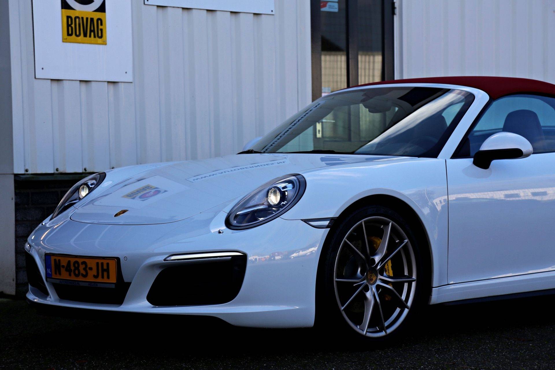 Porsche 911 3.0 Targa 4 370PK Aut. 991.2 *Perfect Porsche Onderh.*Sportuitlaat/ACC/Bose/Stoelverw./Stuurwielverw./Camera/LED/Bi-Xenon/20 inc - 50/66