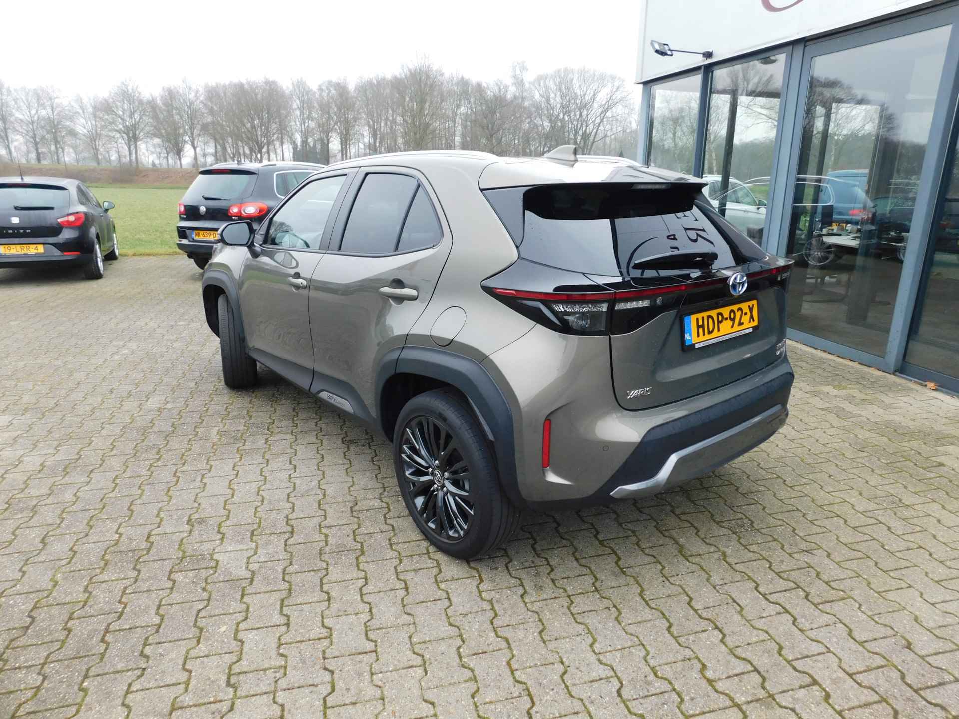 Toyota Yaris Cross 1.5 Hybrid 4X4 AWD, Acc, Carplay, Panodak - 8/33