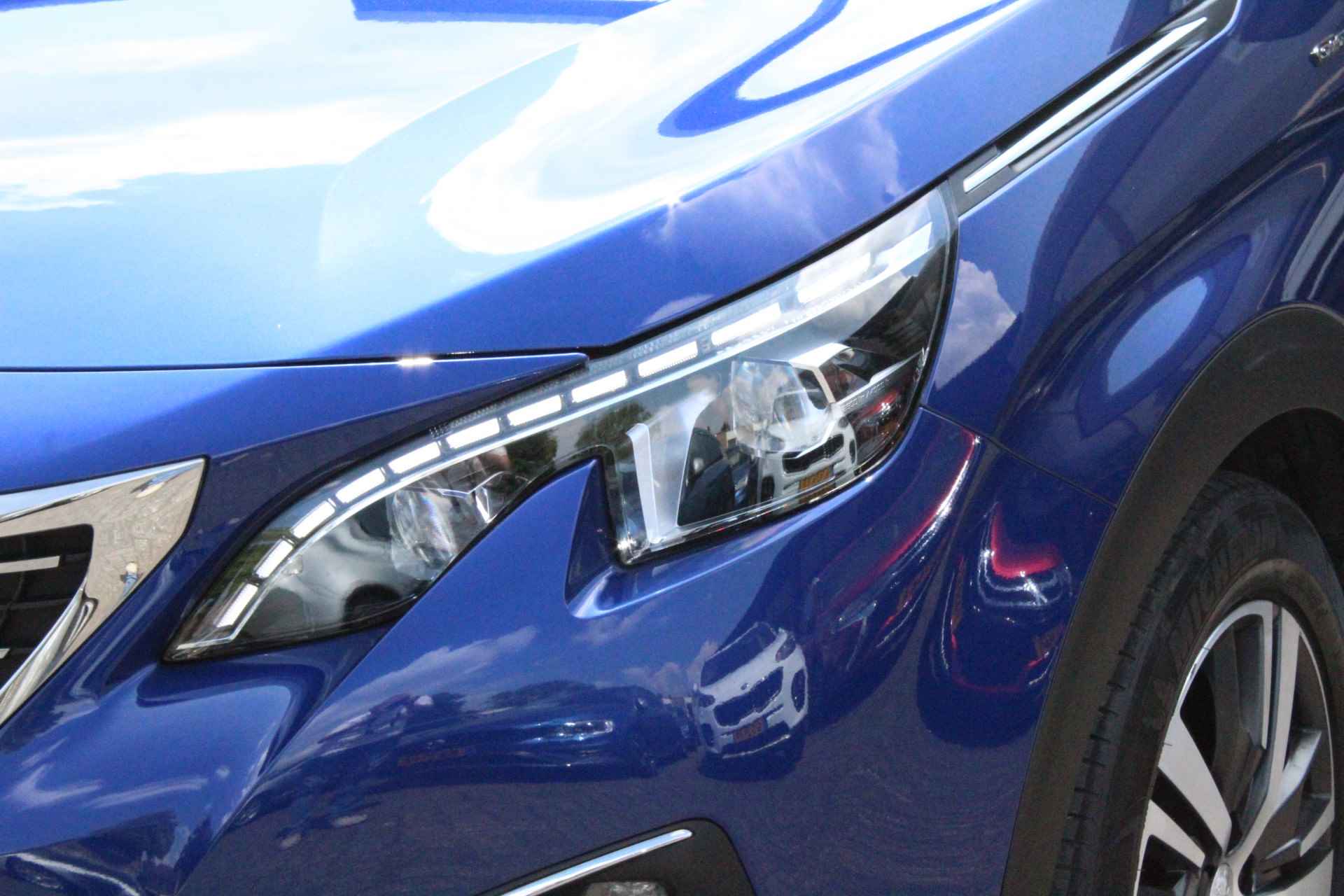 Peugeot 3008 1.2 PURE TECH GT-LINE AUTOMAAT / NAVIGATIE- LEDER- CAMERA 56042 KM! Hemelvaartsdag 9 Mei gesloten ! - 21/28