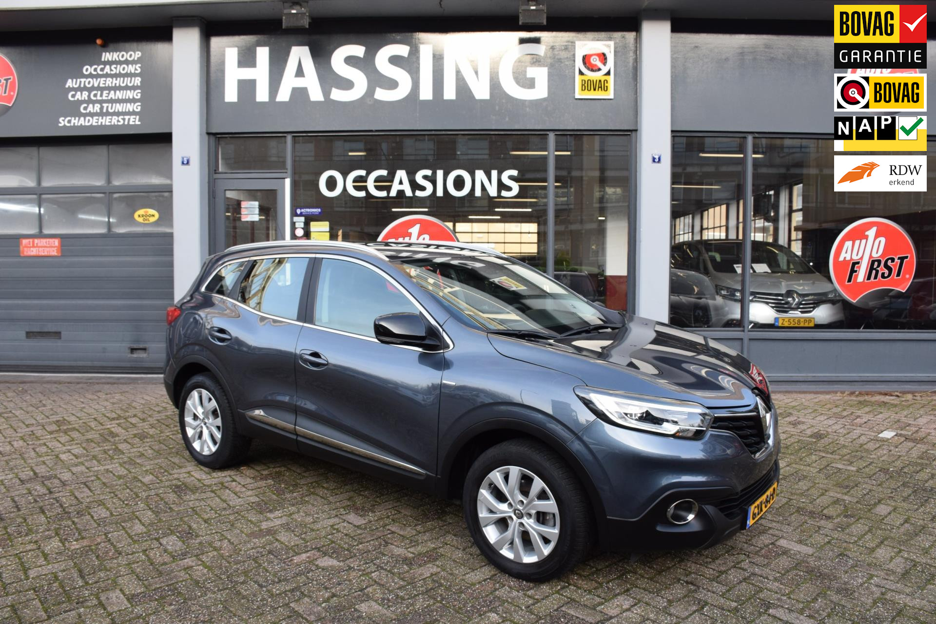 Renault KADJAR 1.3 LIMITED uitvoering : Led, Achteruitrij camera, Half lederen stoelen, Cruise control, Navi, AFNEEMBARE TREKHAAK