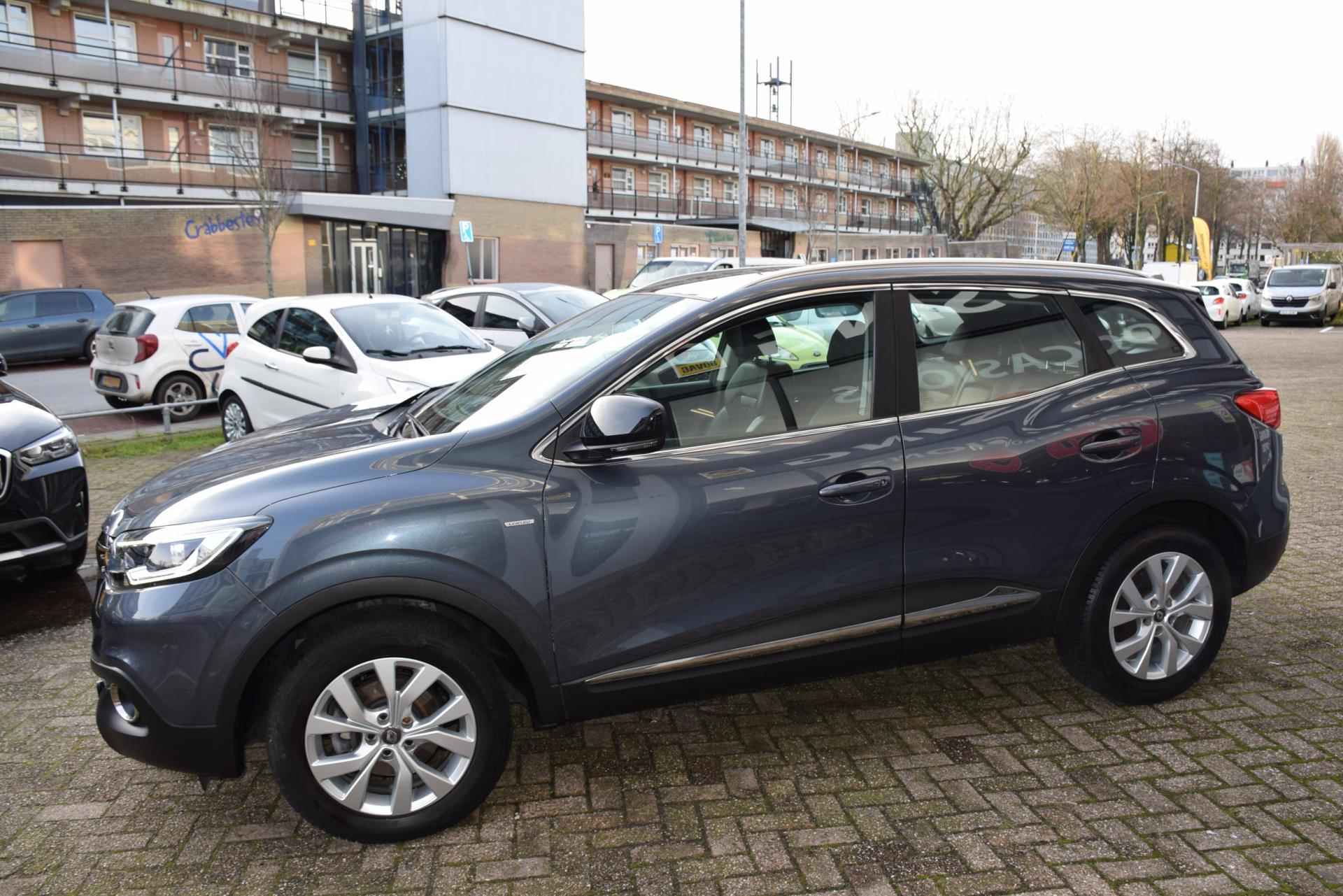 Renault KADJAR 1.3 LIMITED uitvoering : Led, Achteruitrij camera, Half lederen stoelen, Cruise control, Navi, AFNEEMBARE TREKHAAK - 6/66