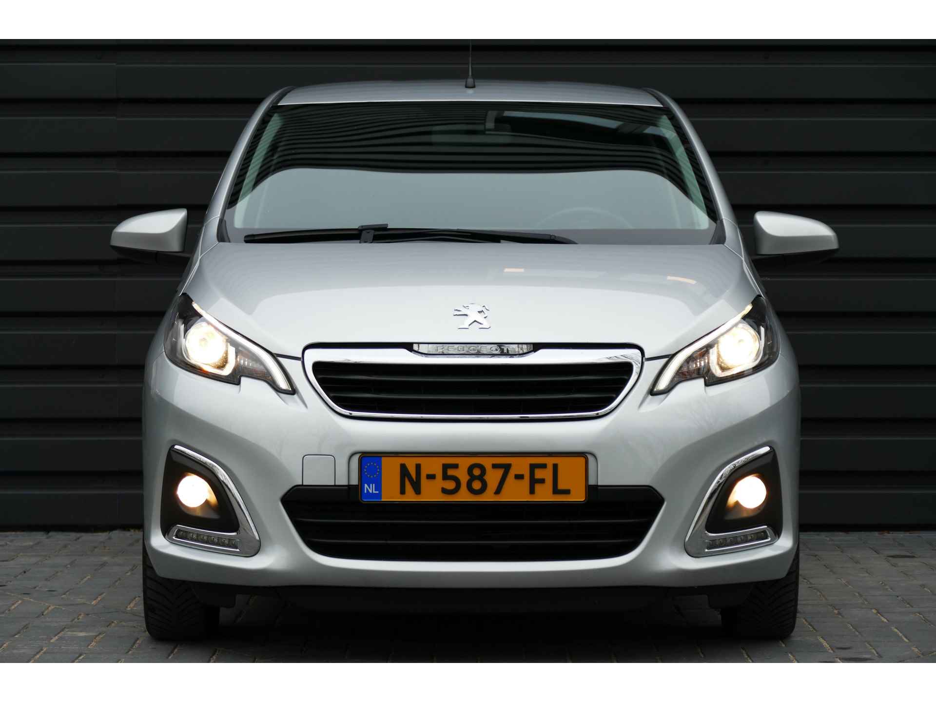 Peugeot 1.0 E-VTI 72PK 5-DRS ALLURE / NAVI / LED / CLIMA / 15"LMV / CAMERA / BLUETOOOTH / 2E EIGENAAR / NIEUWSTAAT !! - 4/26