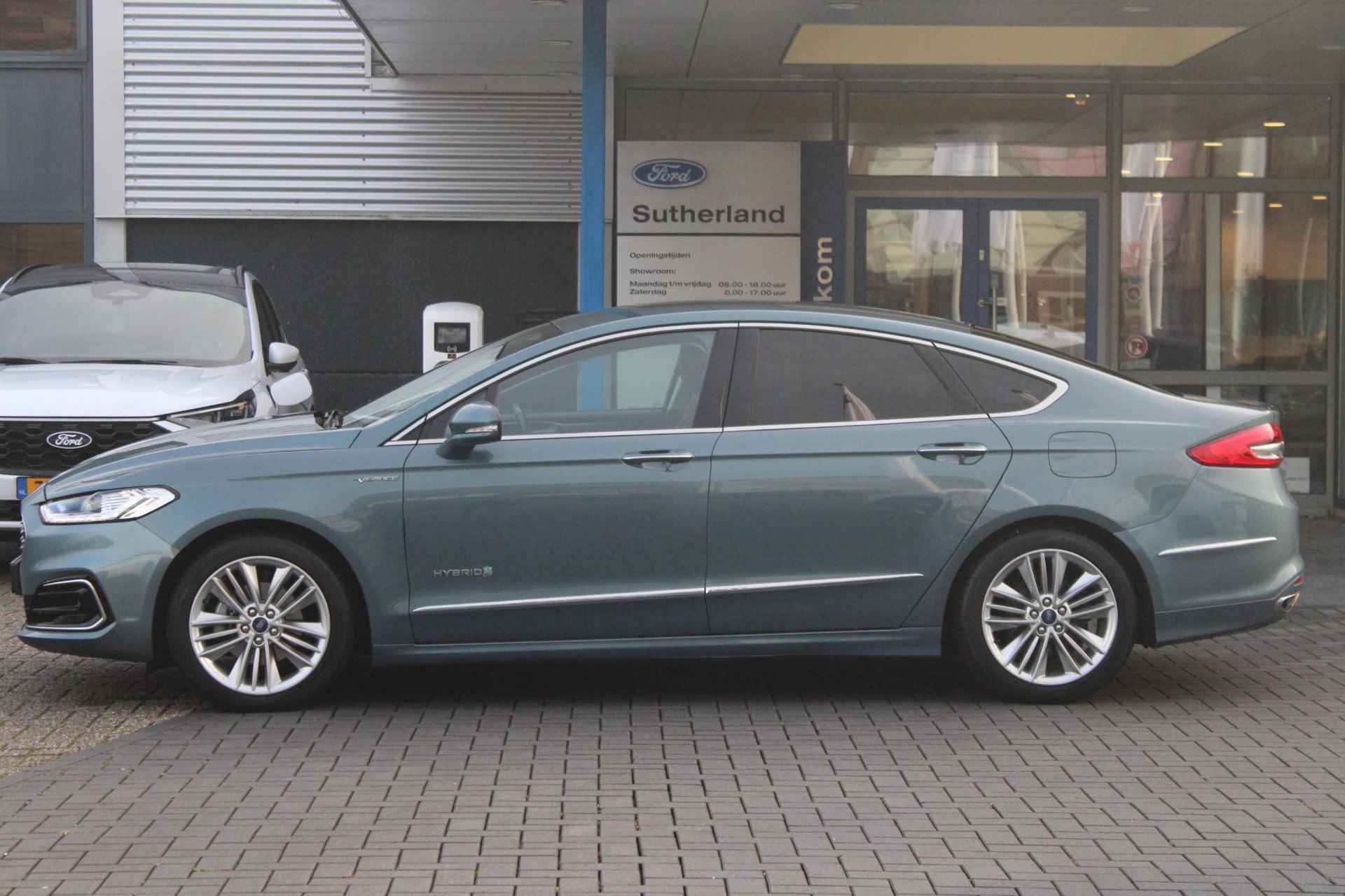 Ford Mondeo 2.0 IVCT HEV Vignale - 9/44