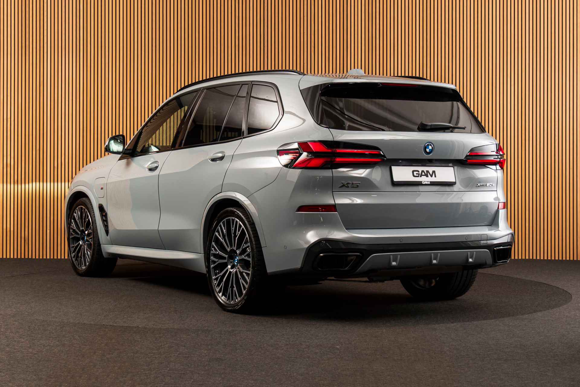 BMW X5 xDrive50e H/K-MSPORT-MASSAGE-22"-PANO - 3/26