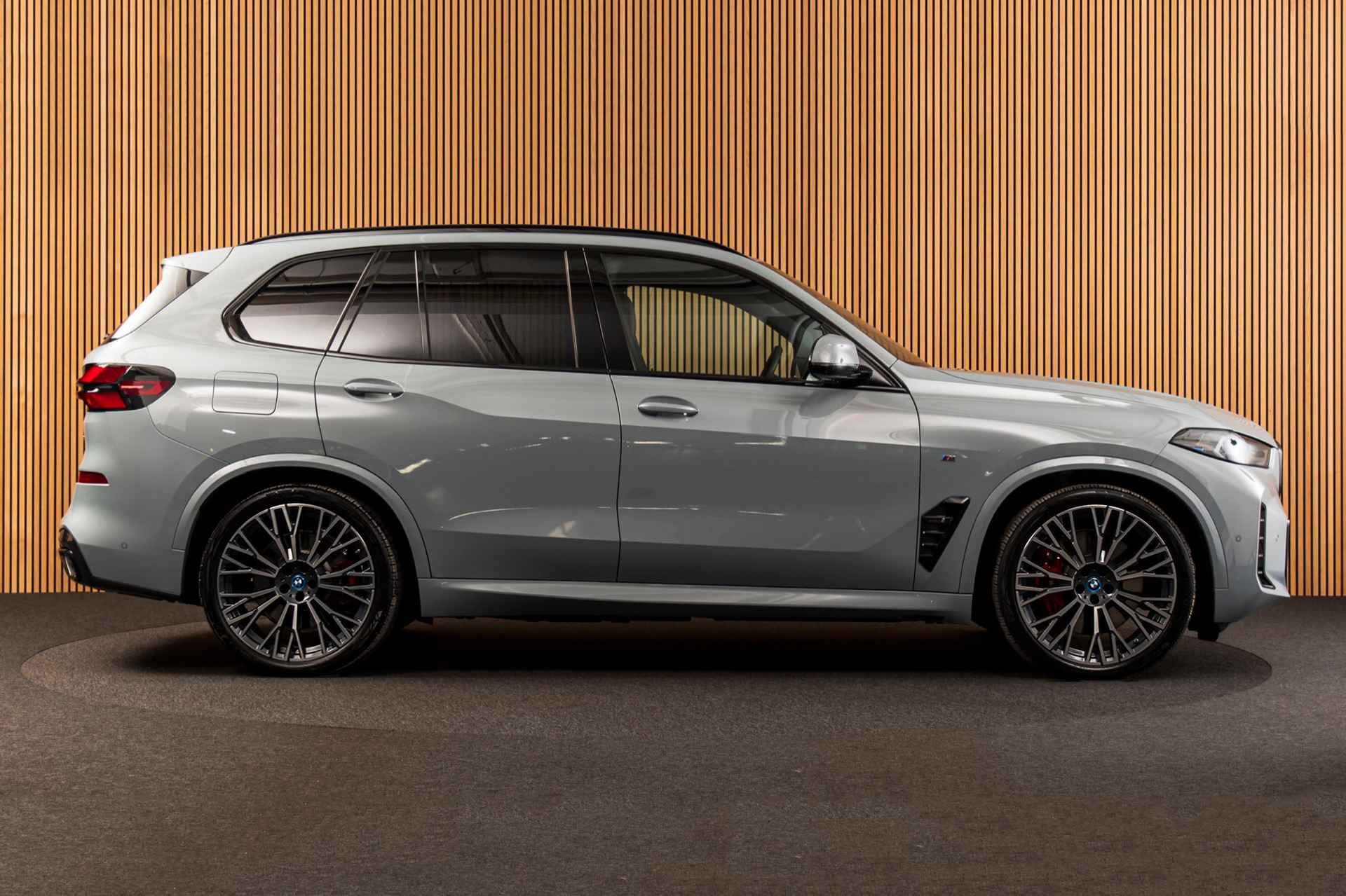 BMW X5 xDrive50e H/K-MSPORT-MASSAGE-22"-PANO - 6/26