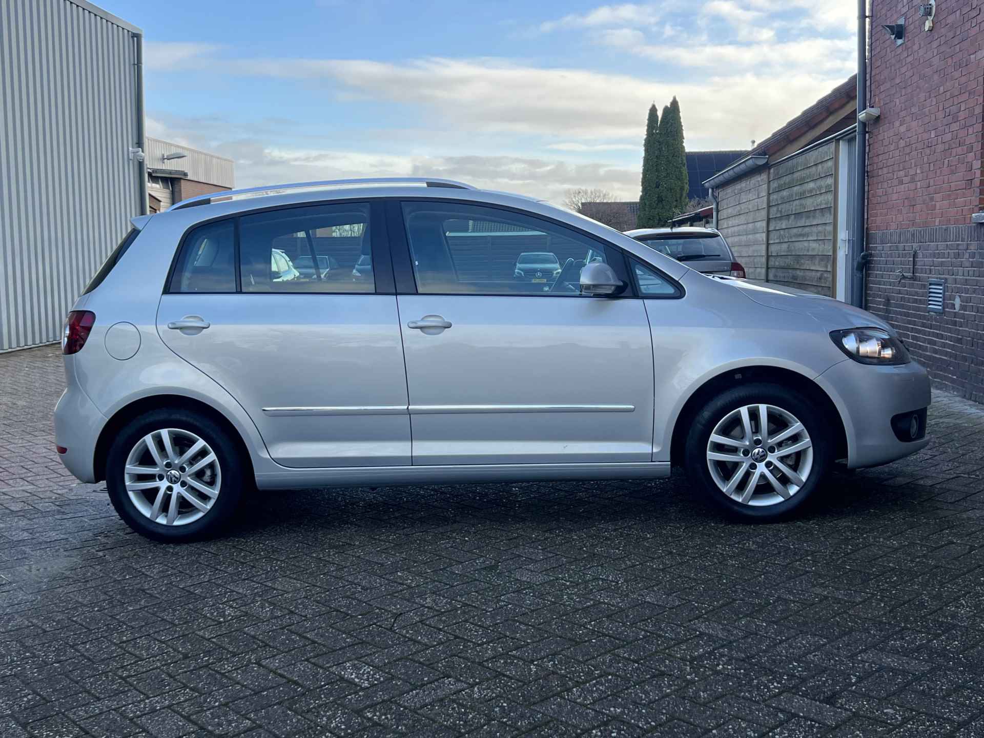 Volkswagen Golf Plus 1.2 TSI Highline | 37000km! | AUTOMAAT | TREKHAAK | - 9/28