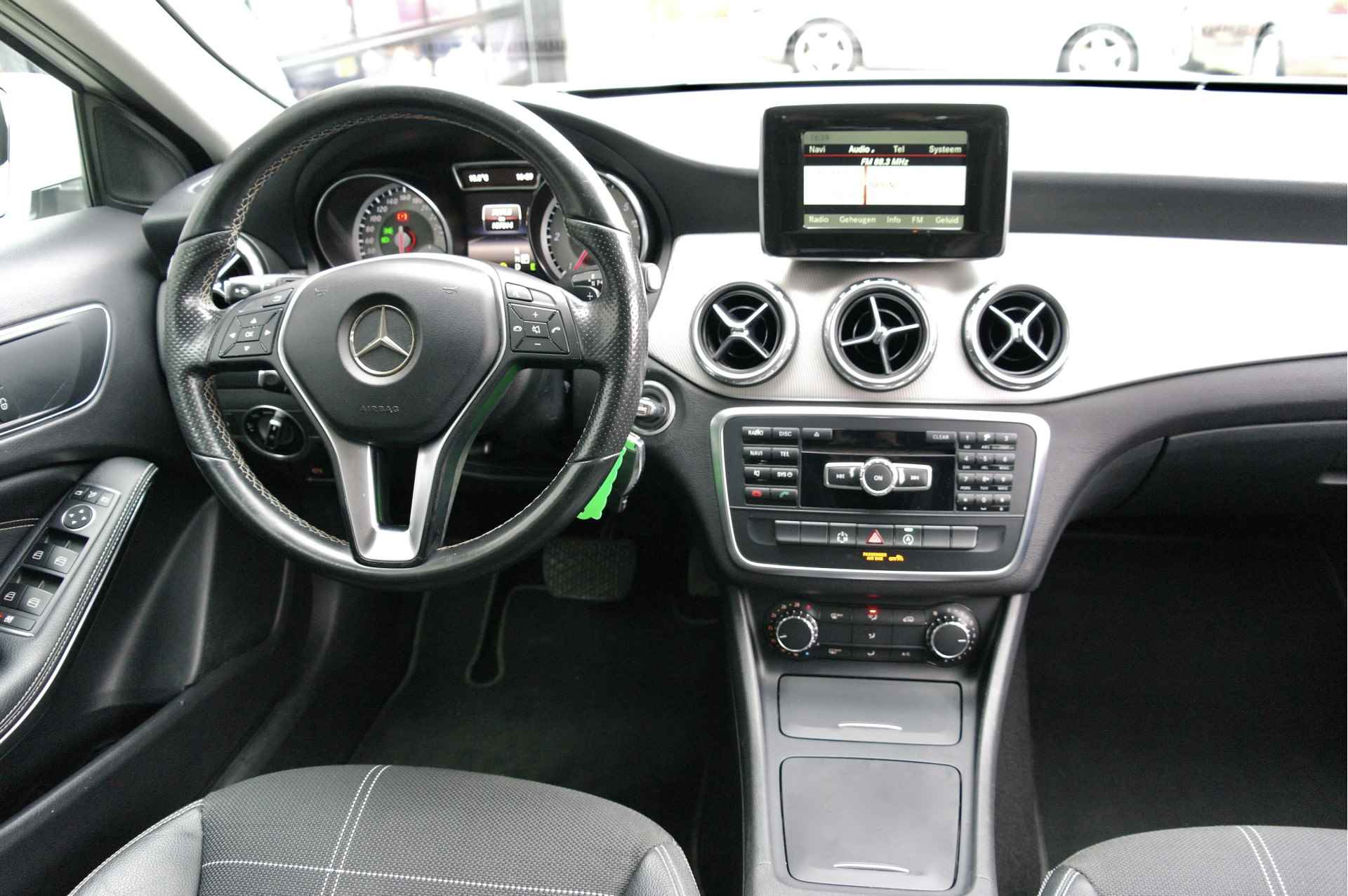 Mercedes-Benz GLA 200 CDI Ambition Automaat / Dealer Onderhouden / Cruise / Xenon / Navi - 6/42