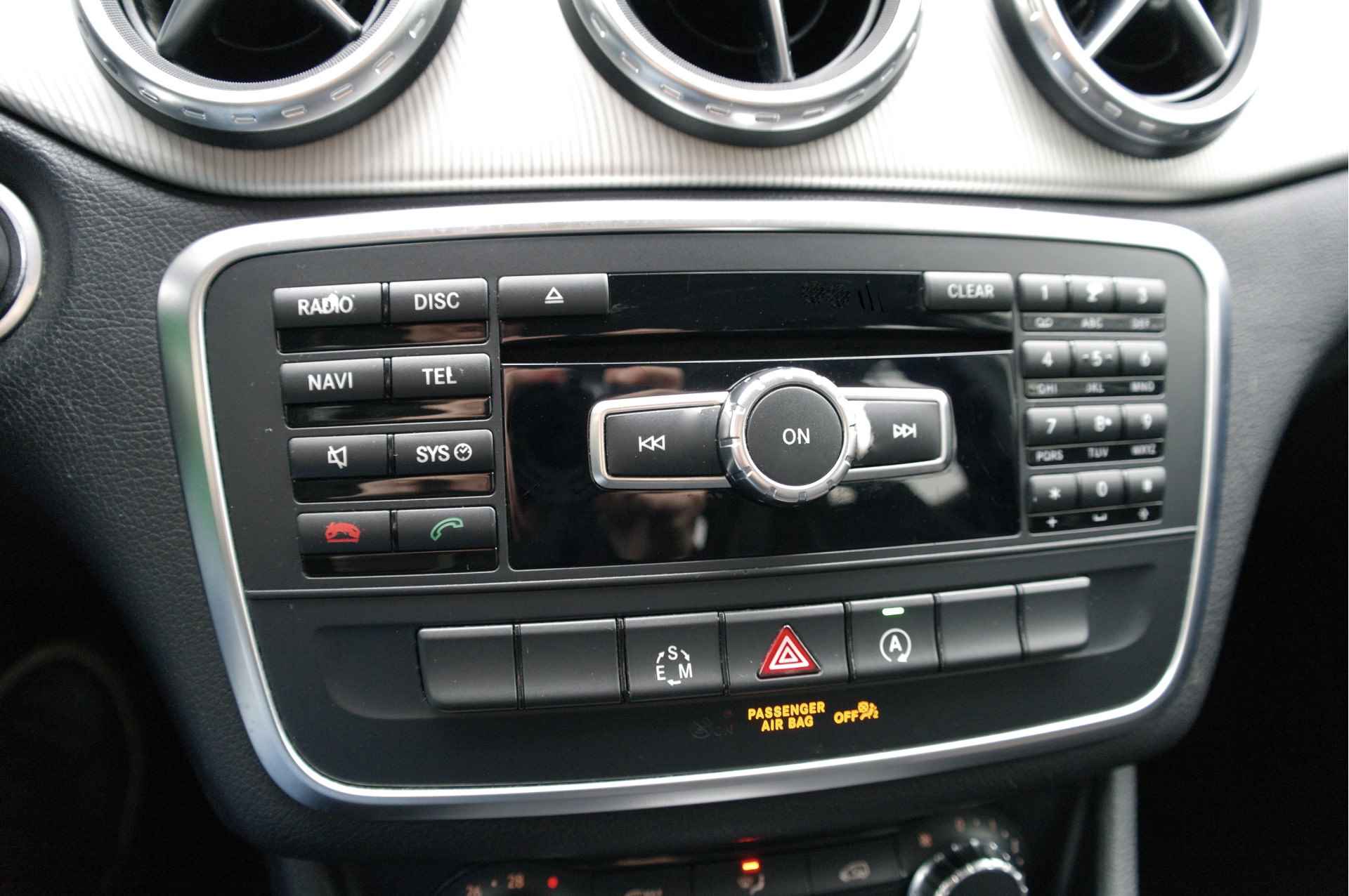 Mercedes-Benz GLA 200 CDI Ambition Automaat / Dealer Onderhouden / Cruise / Xenon / Navi - 10/42