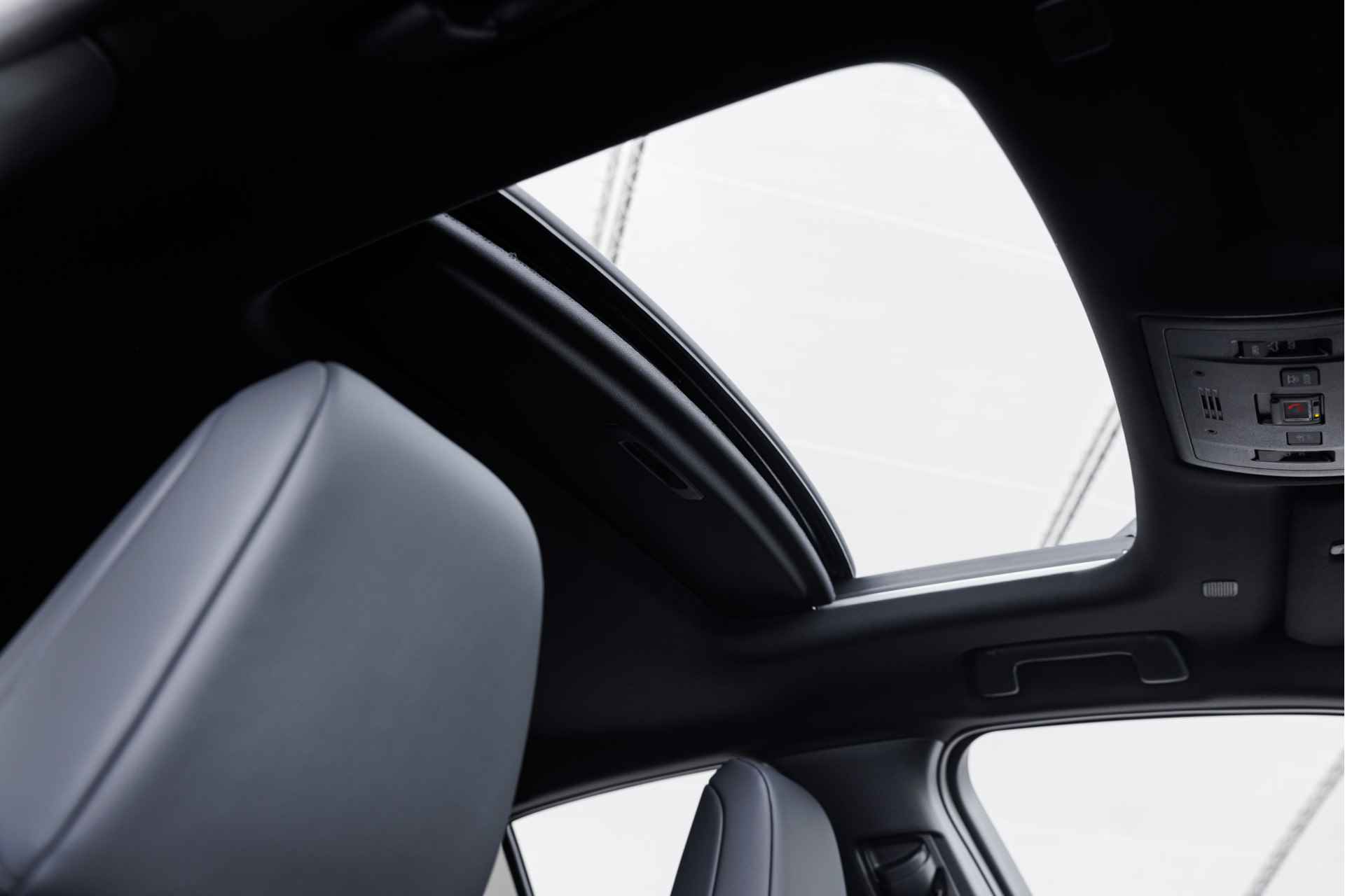 Lexus UX 250h F Sport Design | F-Sport | Stoelverwarming | Apple Carplay | - 24/45