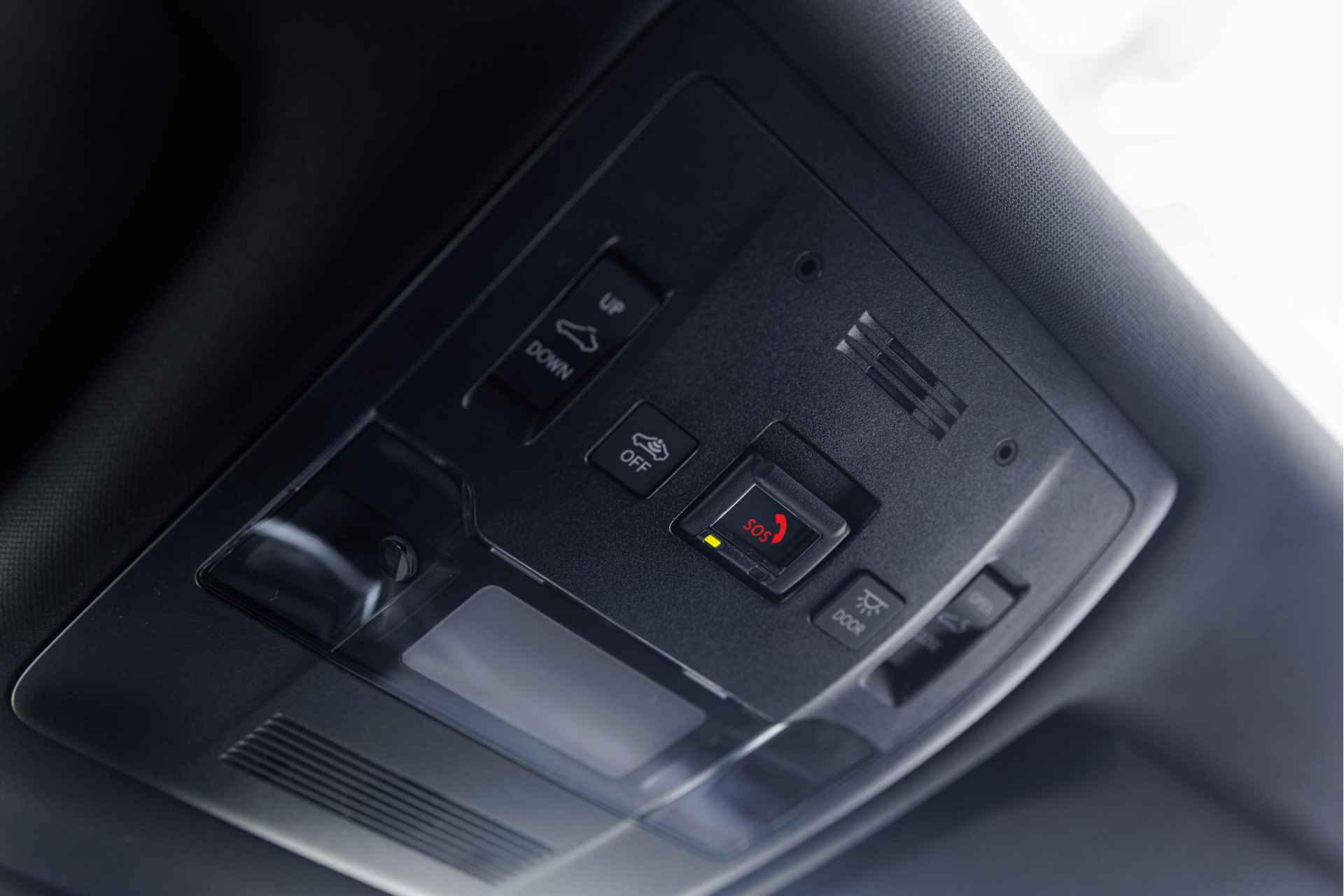 Lexus UX 250h F Sport Design | F-Sport | Stoelverwarming | Apple Carplay | - 30/45