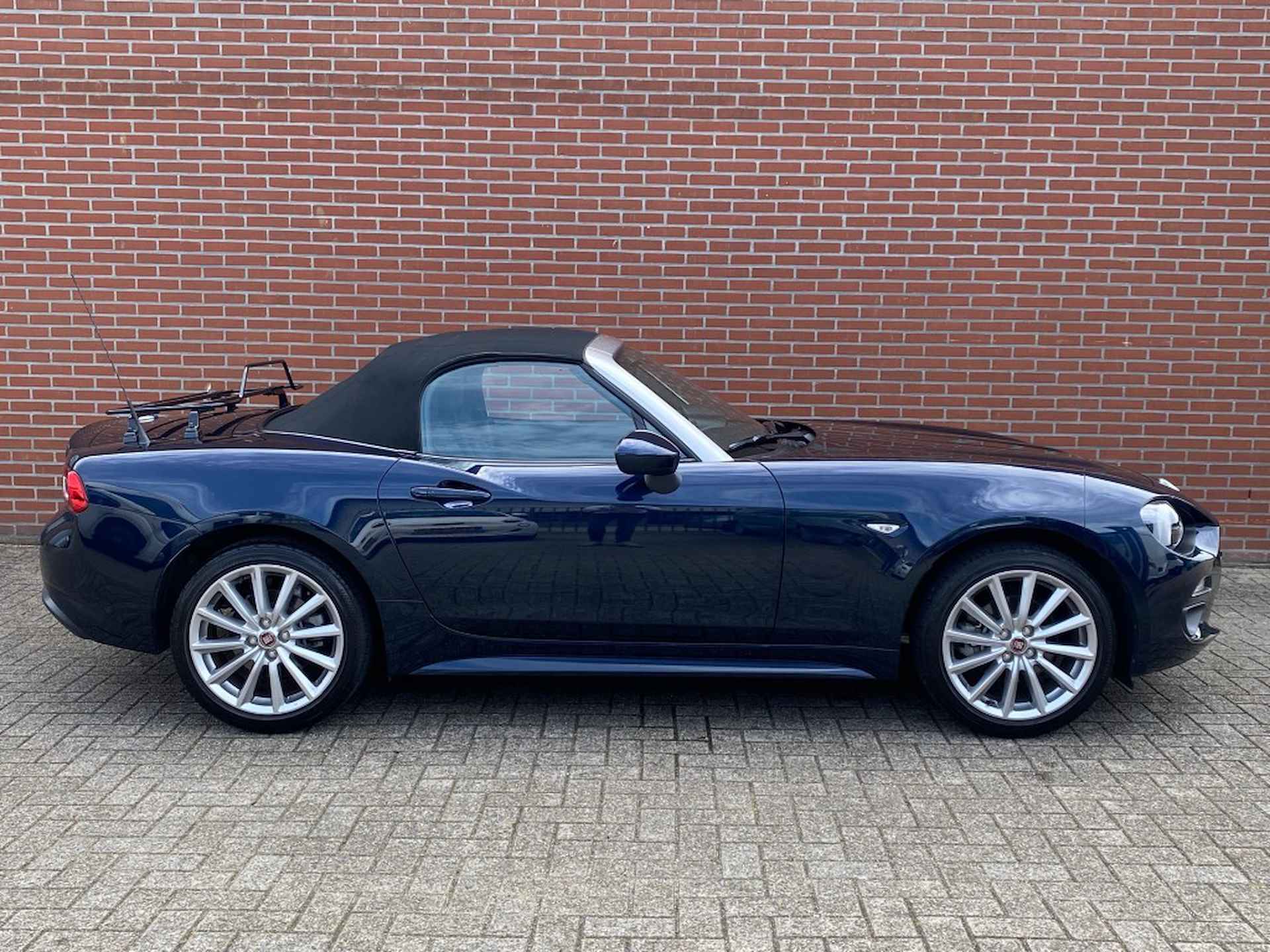 FIAT 124 Spider 1.4 M-AIR T LUSSO NAV CAMERA CRUISE LEER STOELVW DAB LMV - 20/23