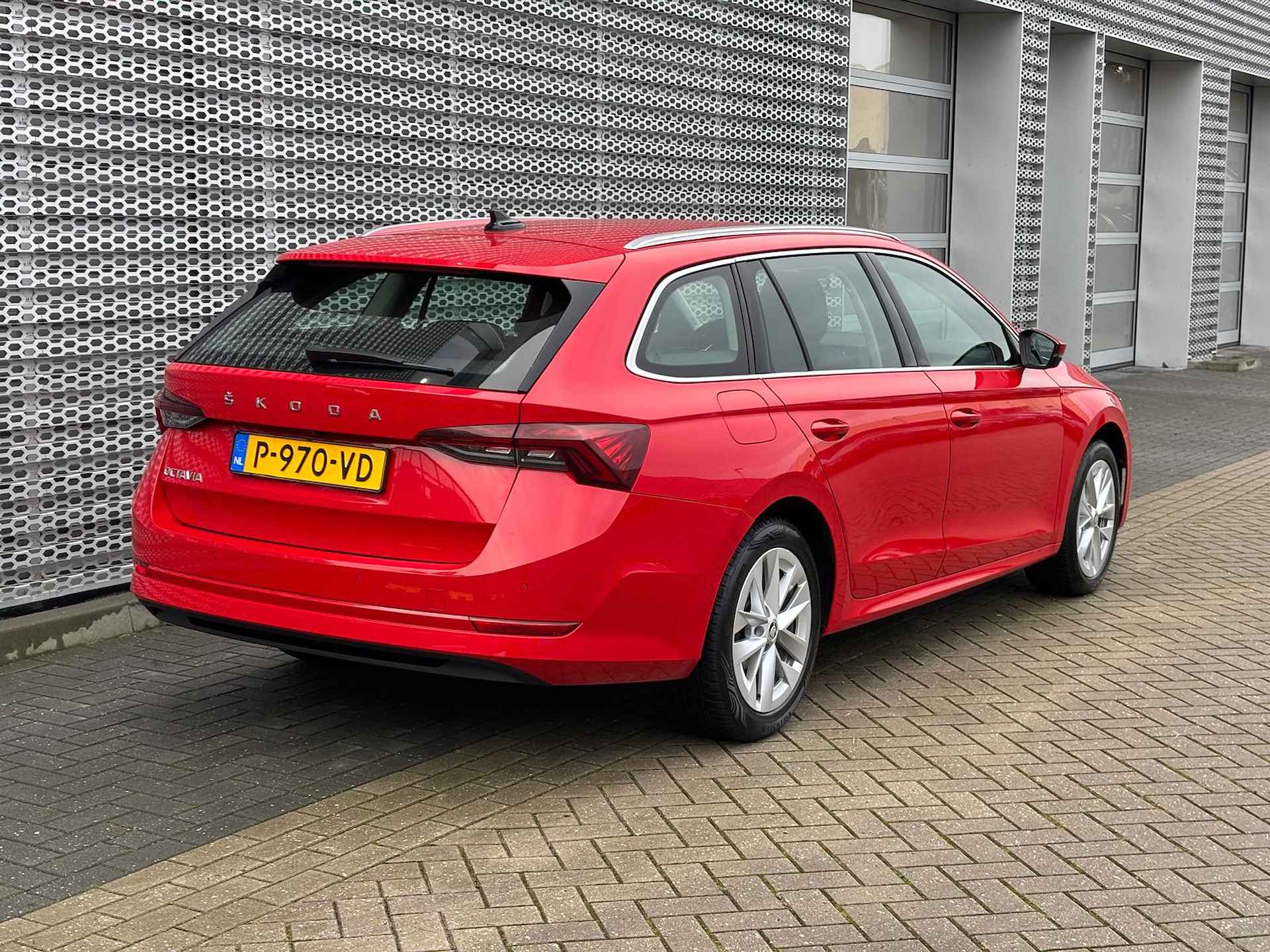 Škoda Octavia Combi 1.5 TSI First Edition / Digitale Cockpit / Stoelverwarming / Keyless Entry-Start / Elektrische Achterklep ** - 8/29