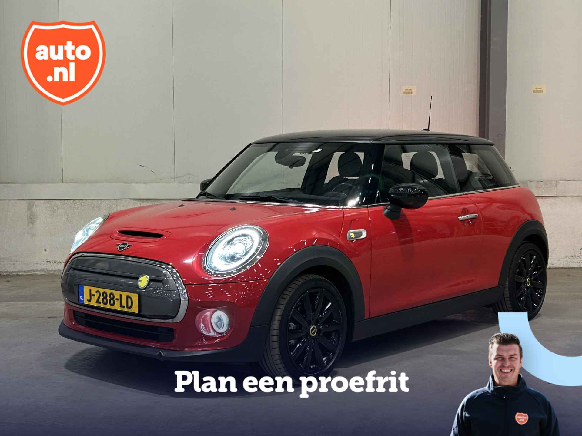 MINI Mini Electric S Essential 33 kWh | LED | Camera | Cruise Control | Stoelverwarming | Keyless | Navigatie | 17"LM velgen |