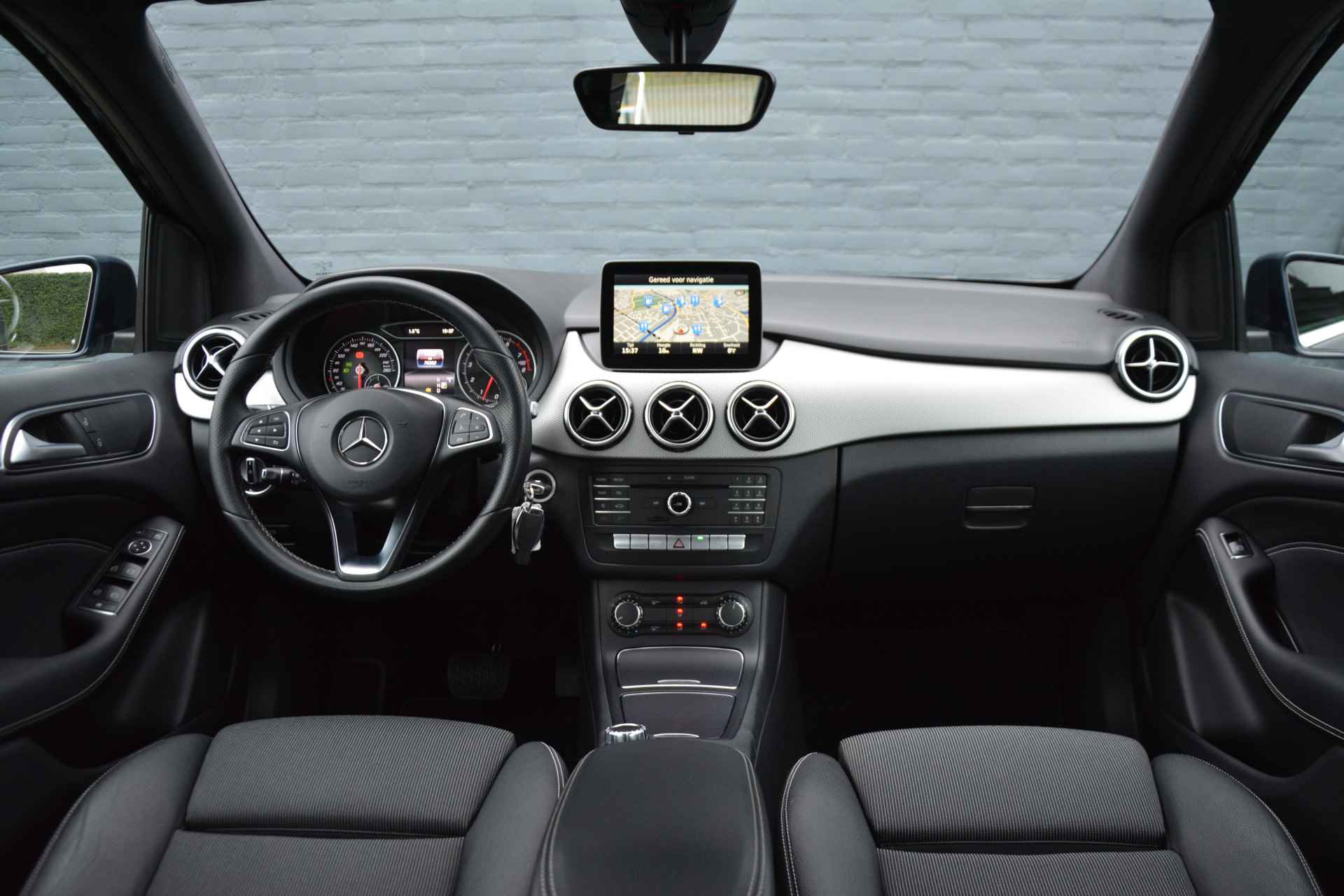 Mercedes-Benz B-Klasse 180 Ambition Automaat - 10/21