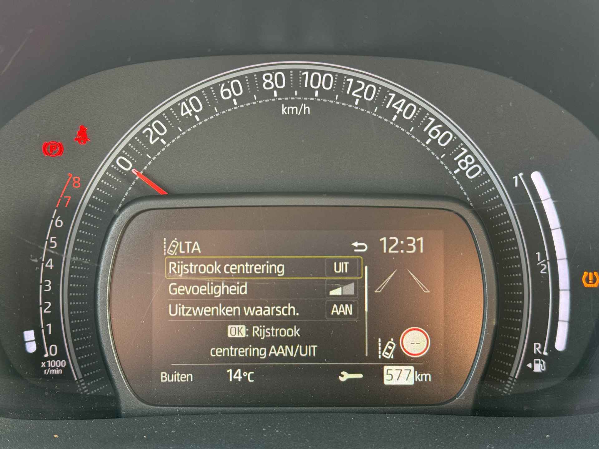 Toyota Aygo X 1.0 VVT-i MT Pulse - 24/28