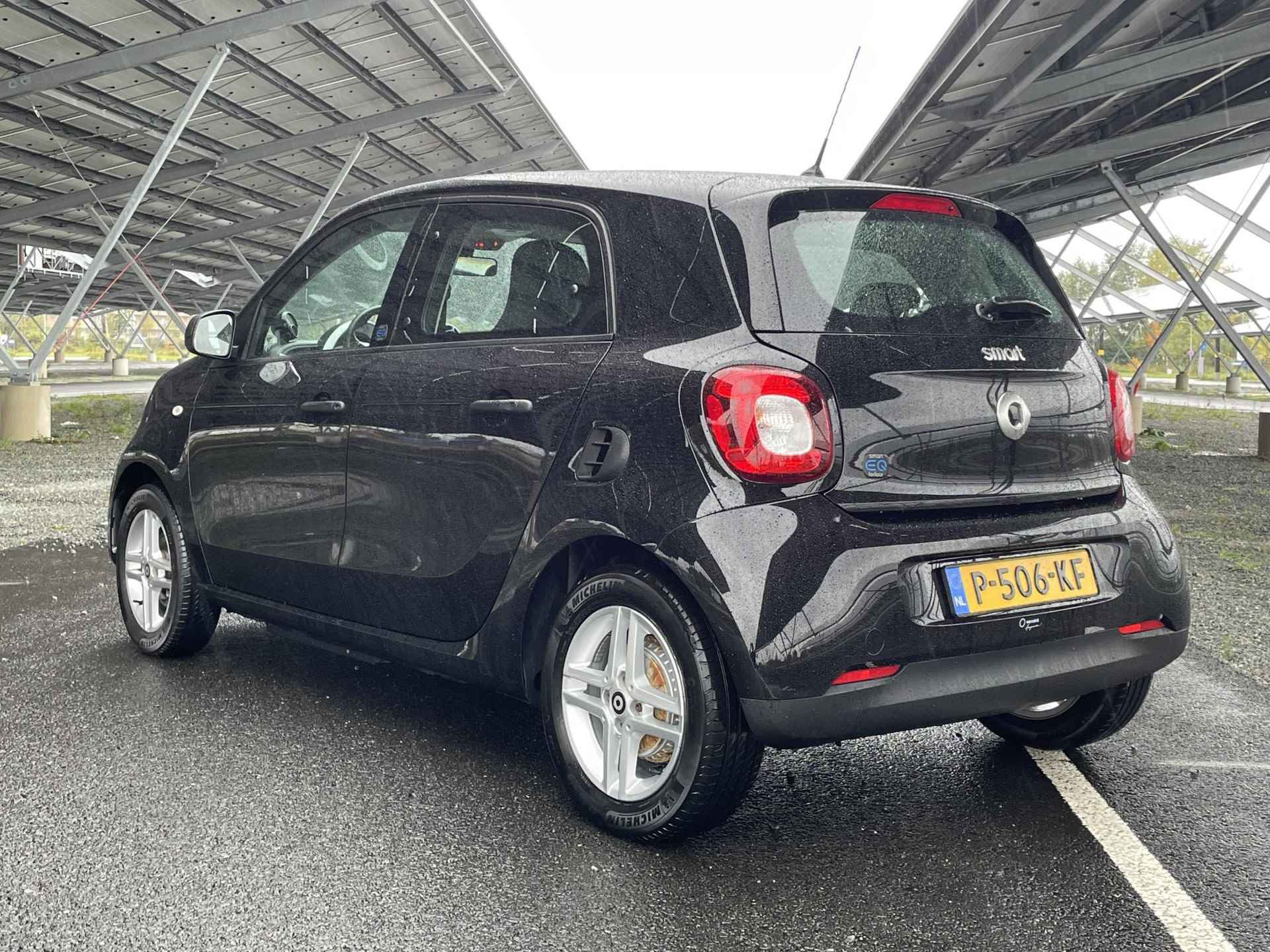 Smart Forfour EQ Comfort 18 kWh | Stoelverwarming | Cruise/climate control | Airco | Radio | - 8/31