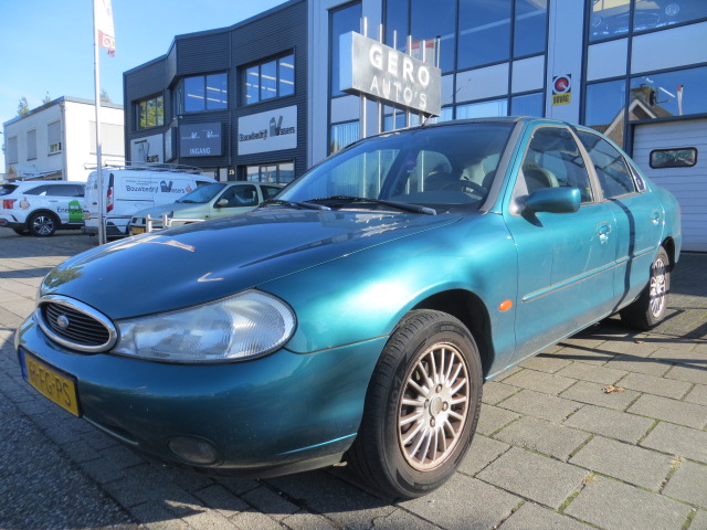 Ford Mondeo 2.0-16V Ghia Platinum nw apk ,prima auto met weinig km,s