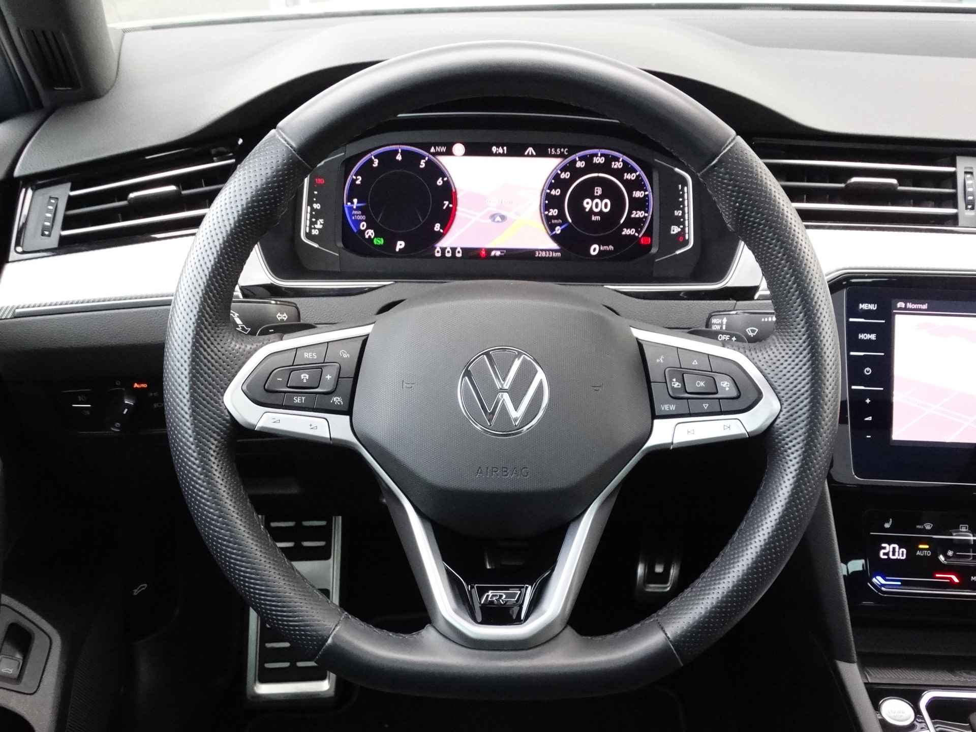Volkswagen Passat Variant 1.5 TSI R-Line Business + | Panoramadak | Leder | Stoelverwarming | Camera | - 20/34