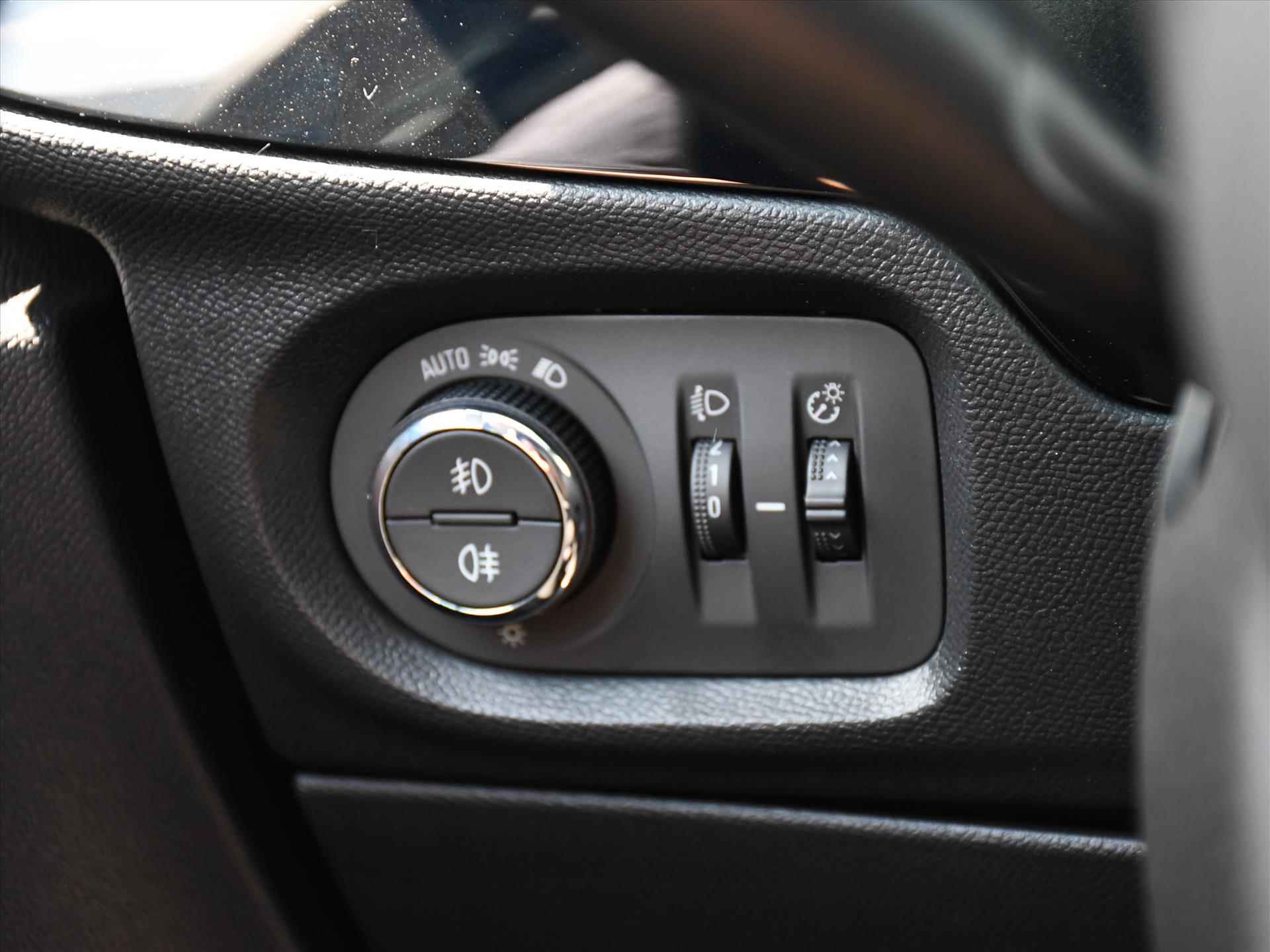 Opel Corsa Electric Elegance 50kWh 136pk Automaat PDC + CAM. | 17'' LM | CRUISE CONTROL | DAB | NAVI | APPLE-CARPLAY | CLIMA - 26/29