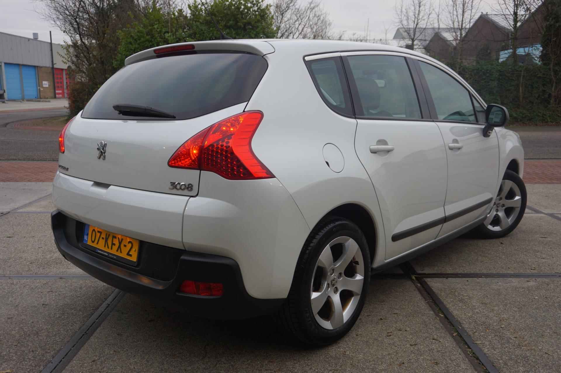 Peugeot 3008 1.6 THP Première * Lane asist * Pano * Trekhaak * - 5/20