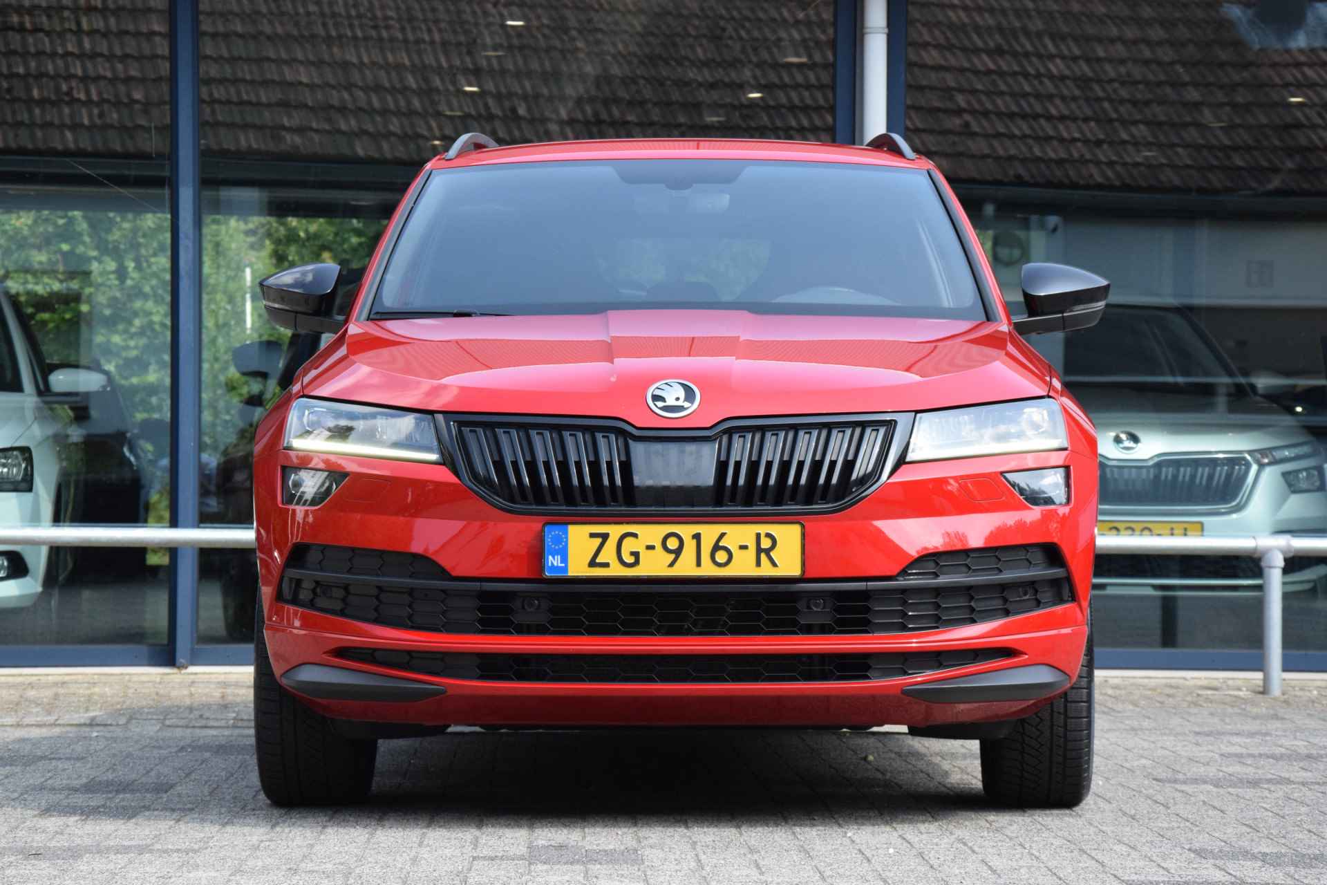 Škoda Karoq 1.5 TSI ACT Sportline Business DSG Automaat | Org. NL | BOVAG Garantie | Navigatie | Virtual Cockpit | Achteruitrijcamera | 18'' Velgen | Full LED | Carplay | DAB | Keyless Entry&GO | - 11/40