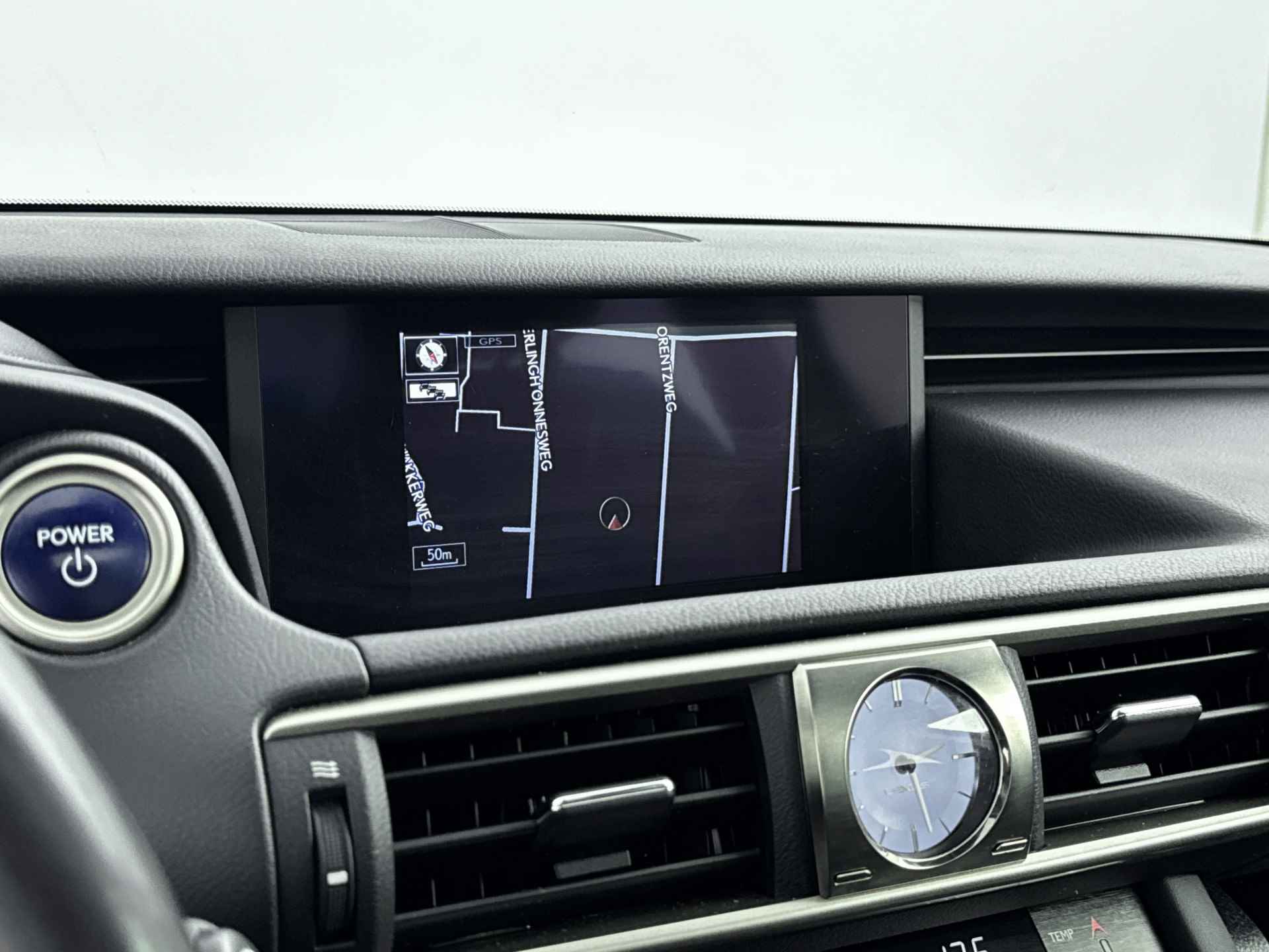 Lexus IS 300h Hybrid Business Line | Navigatie | Schuif/kanteldak | LM velgen | Cruise Control | - 8/40