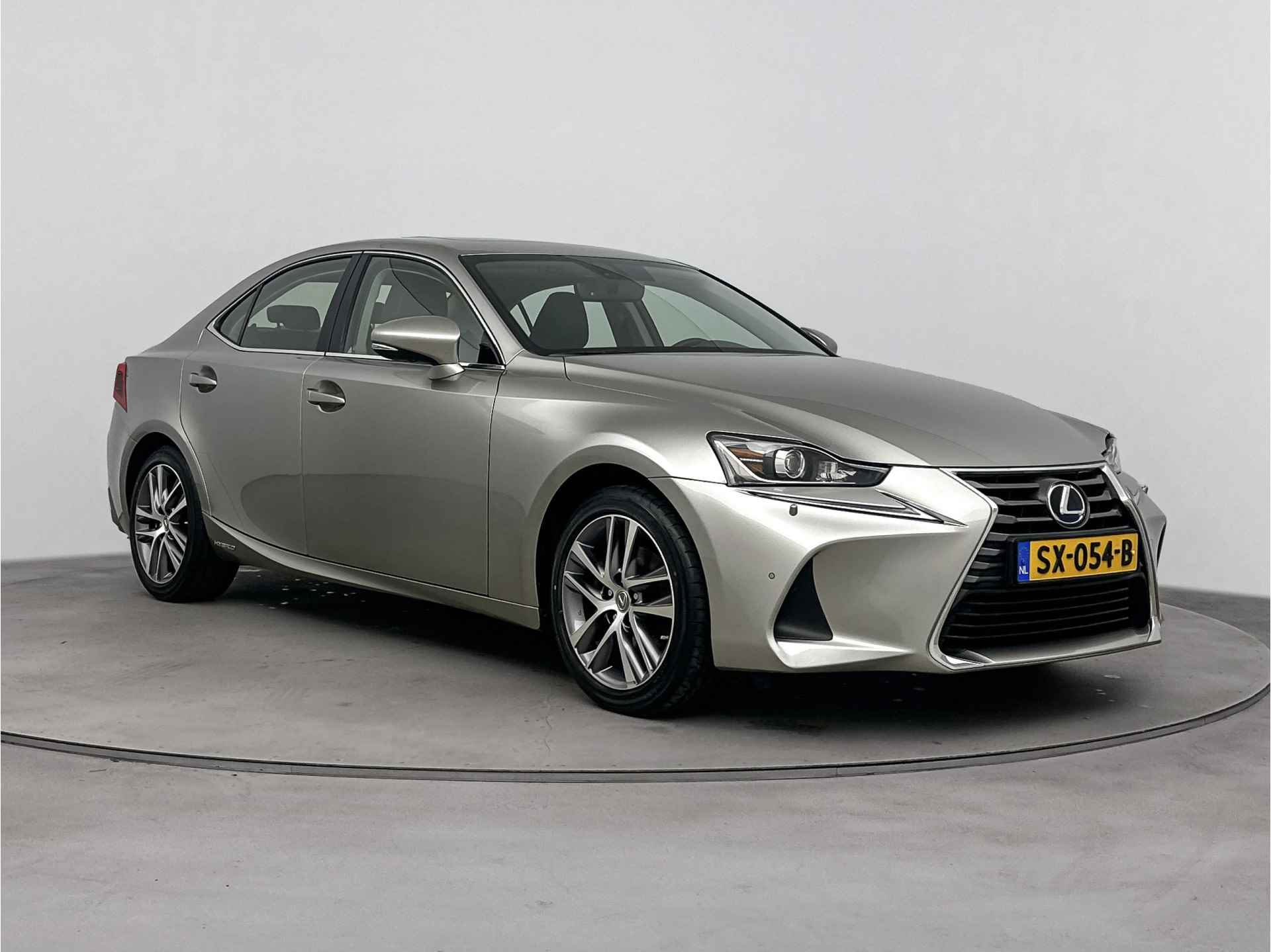 Lexus IS 300h Hybrid Business Line | Navigatie | Schuif/kanteldak | LM velgen | Cruise Control | - 28/40