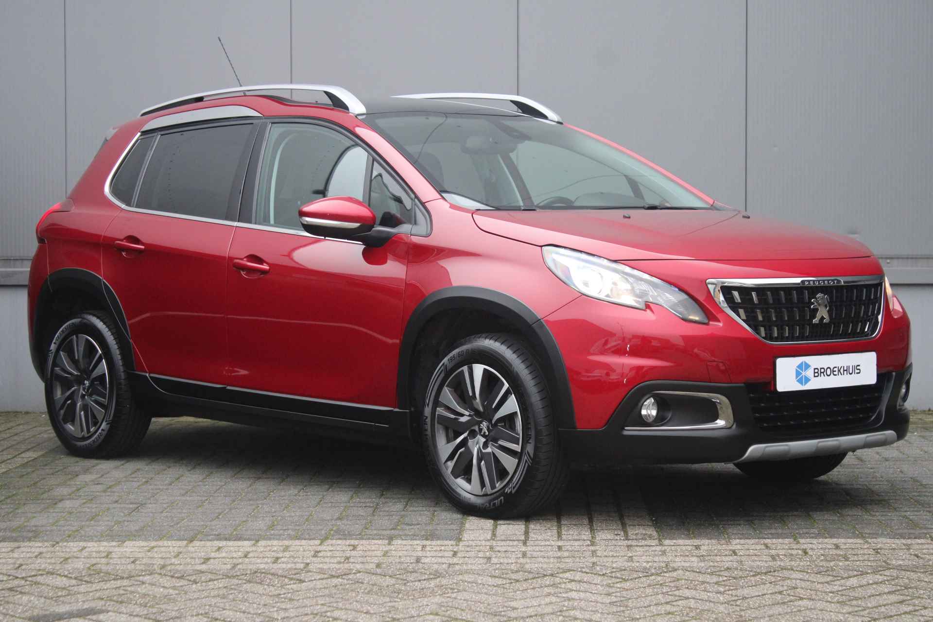 Peugeot 2008 1.2 Turbo 110-PK Allure NAVI | CAMERA | PANORAMADAK | TREKHAAK | CLIMATE CONTROL - 7/27