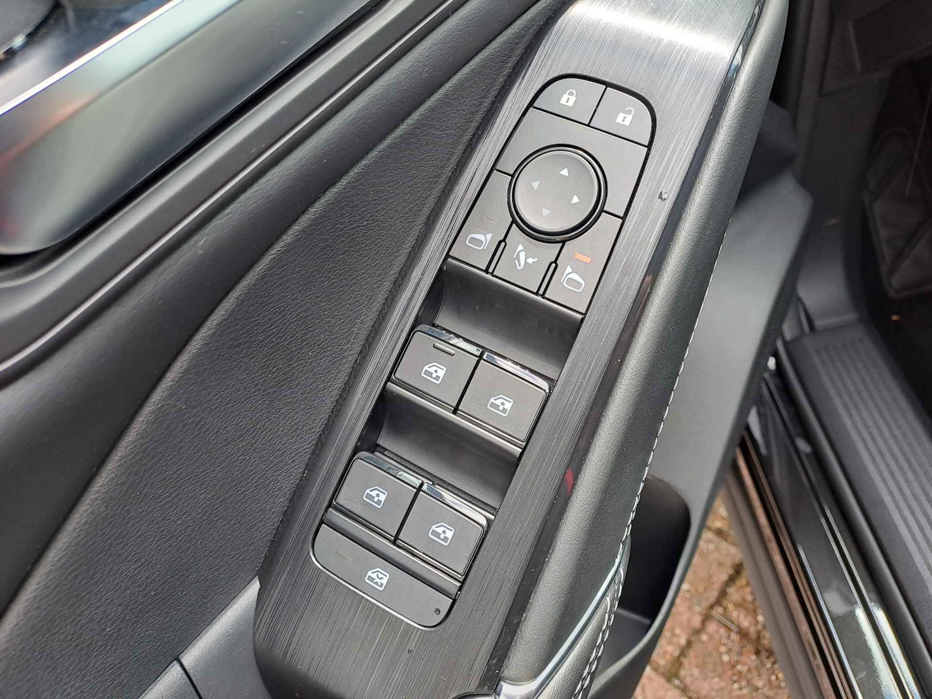 Nissan QASHQAI 1.3 MHEV Xtronic N-Connecta Navi | 360 Cam | Automaat | Apple Carplay/Android Auto | 18 Inch - 17/36