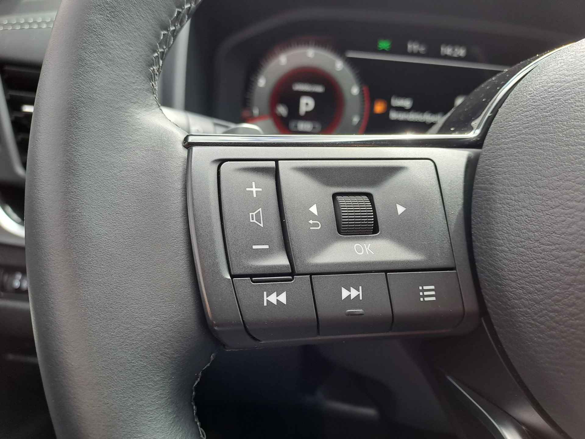Nissan QASHQAI 1.3 MHEV Xtronic N-Connecta Navi | 360 Cam | Automaat | Apple Carplay/Android Auto | 18 Inch - 19/36