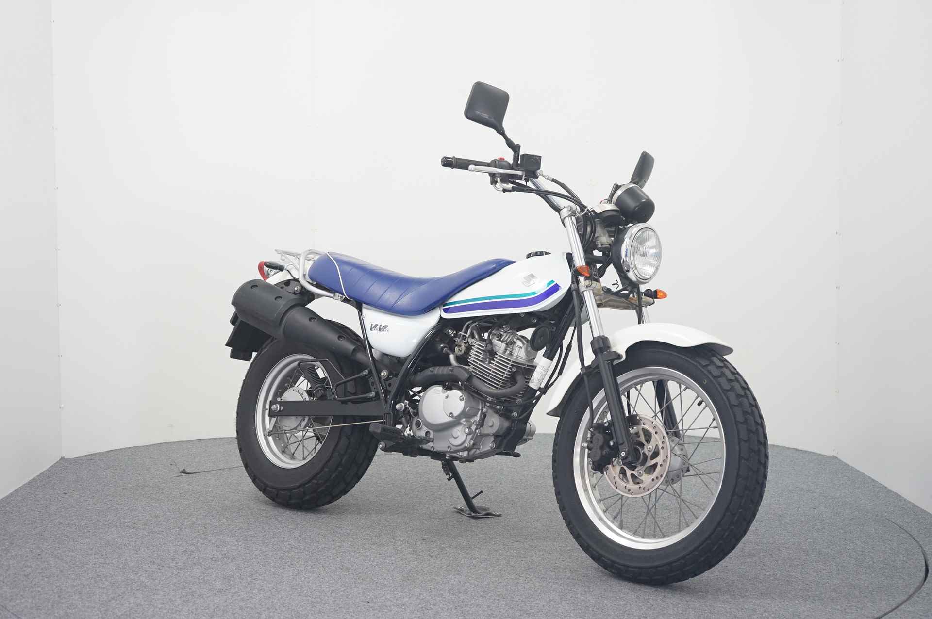 Suzuki RV 125 - 2/12