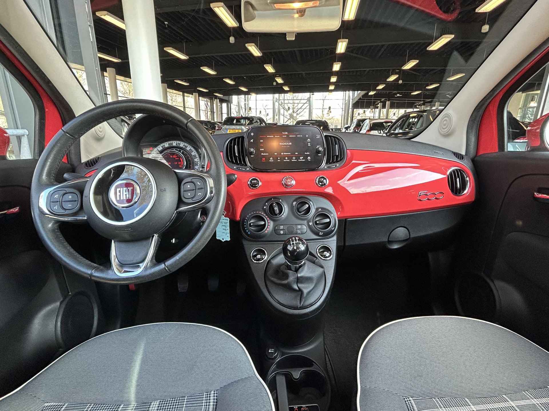 Fiat 500 0.9 TwinAir Turbo Lounge | Panoramadak | Navigatie | Bluetooth | Airconditioning - 4/28