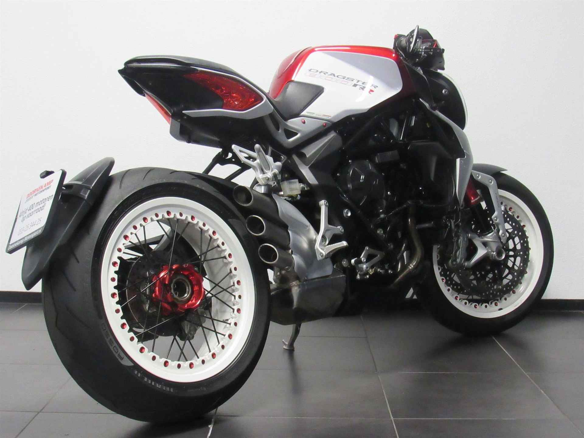 MV Agusta DRAGSTER 800 RR - 2016 - 6/14