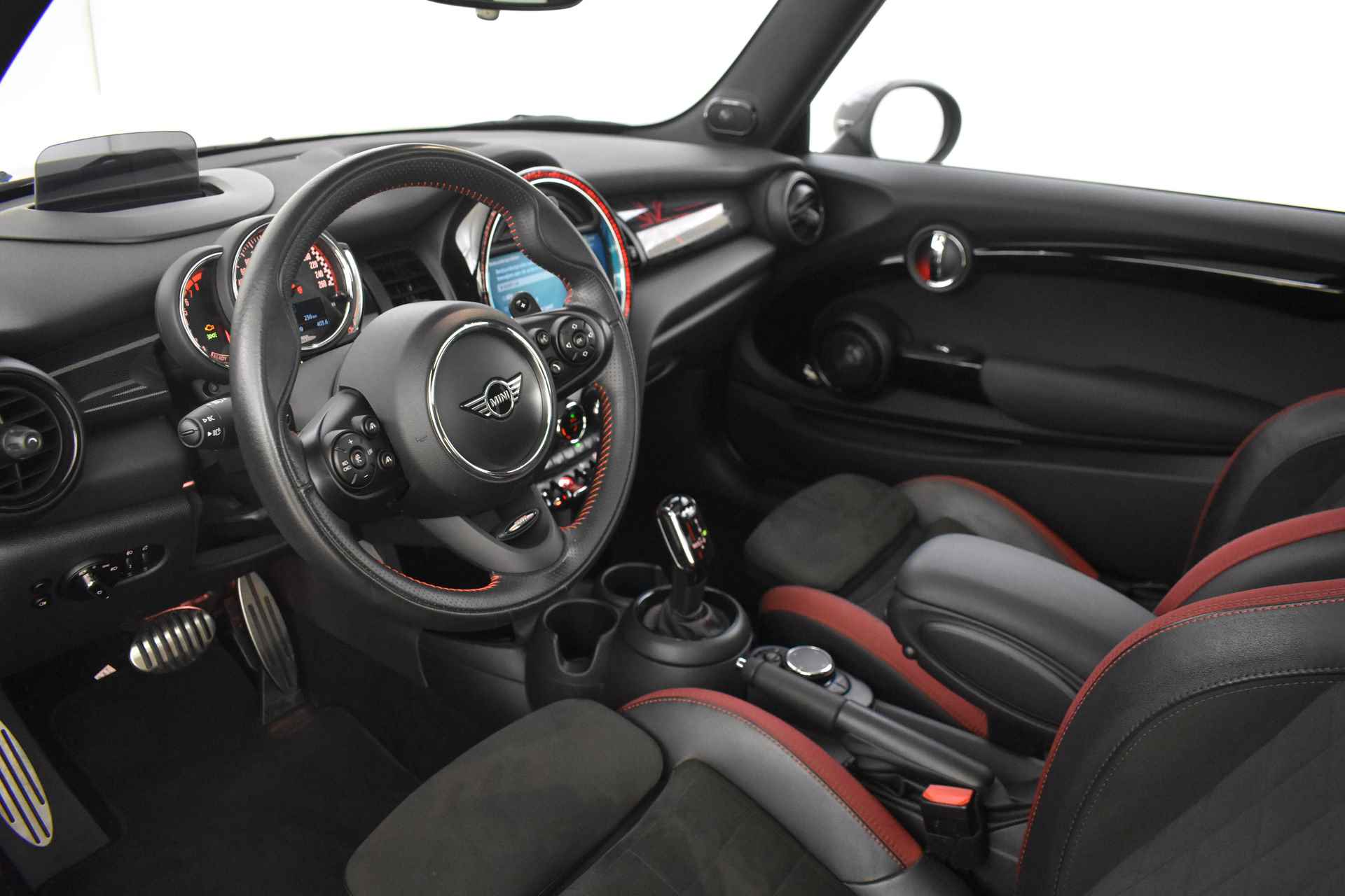 MINI Hatchback JCW Chili Automaat / Panoramadak / JCW Sportstoelen  Active Cruise Control / Achteruitrijcamera / Head-Up / LED / Park Assistant - 5/40