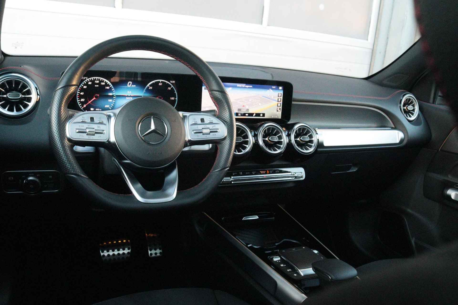 Mercedes-Benz EQB EQB 250+ AMG Line | Premium Pakket | Panoramadak | LED | Advanced Sound System | Sfeerverlichting | Keyless-Go | Stoelverwarming - 26/35