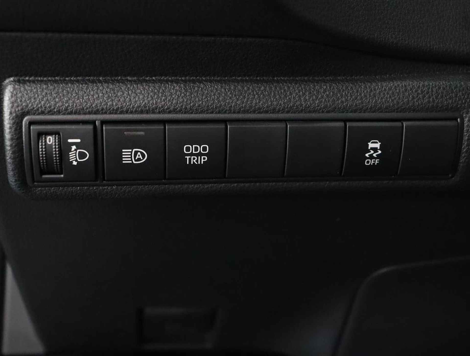 Toyota Corolla Touring Sports Hybrid 140 Active | Navigatie | Parkeercamera | Adaptive cruisecontrol | - 29/47