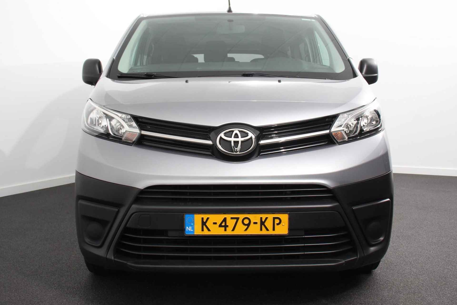 Toyota PROACE Shuttle 1.5 D-4D Navigator Long |9 Persoons | Navigatie | Parkeersensoren | Carplay | Cruise Control | DAB | - 2/29