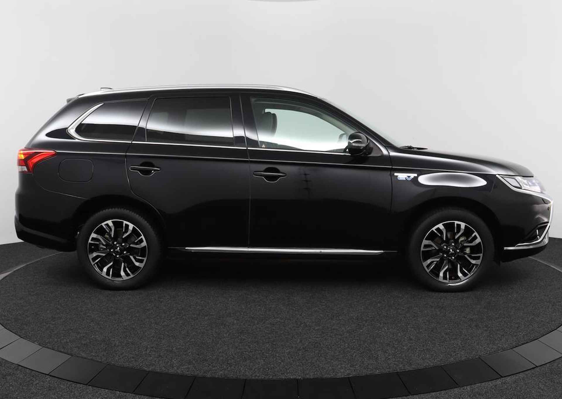 Mitsubishi Outlander 2.0 PHEV Premium - 6/48