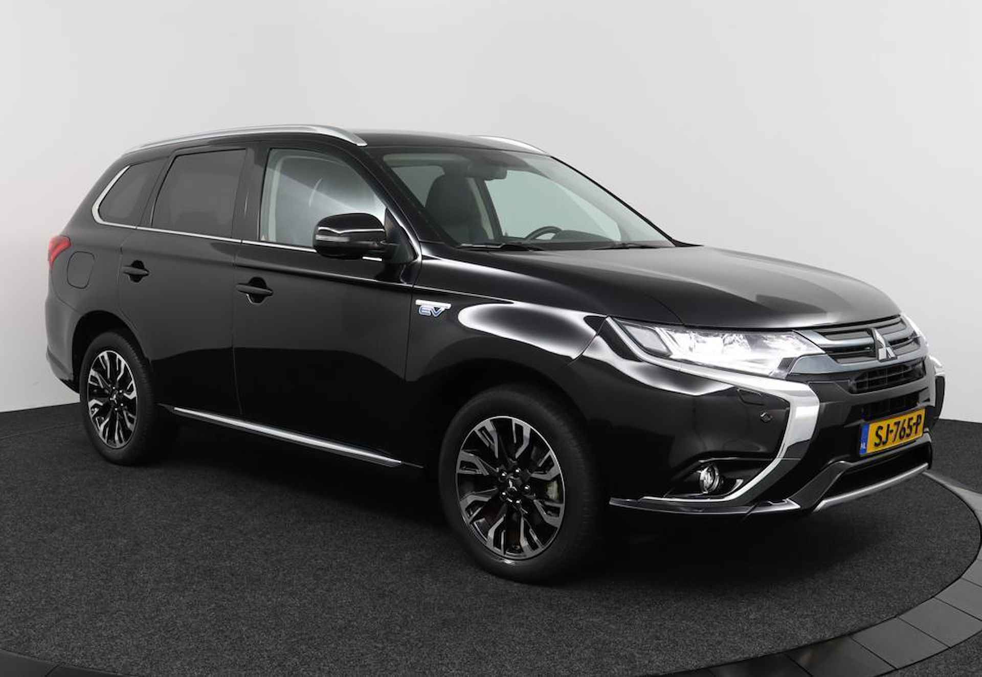 Mitsubishi Outlander 2.0 PHEV Premium - 7/48