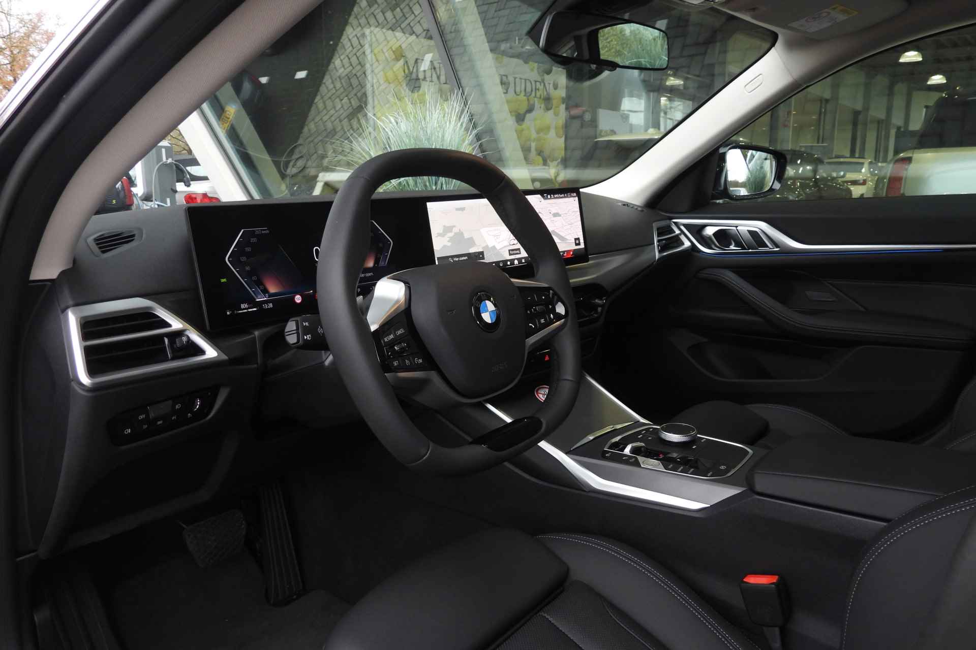 BMW 4 Serie Gran Coupé 420i High Executive M Sport Automaat / Stoelverwarming / Cruise Control / Parking Assistant / Widescreen Display / Live Cockpit Plus - 6/37