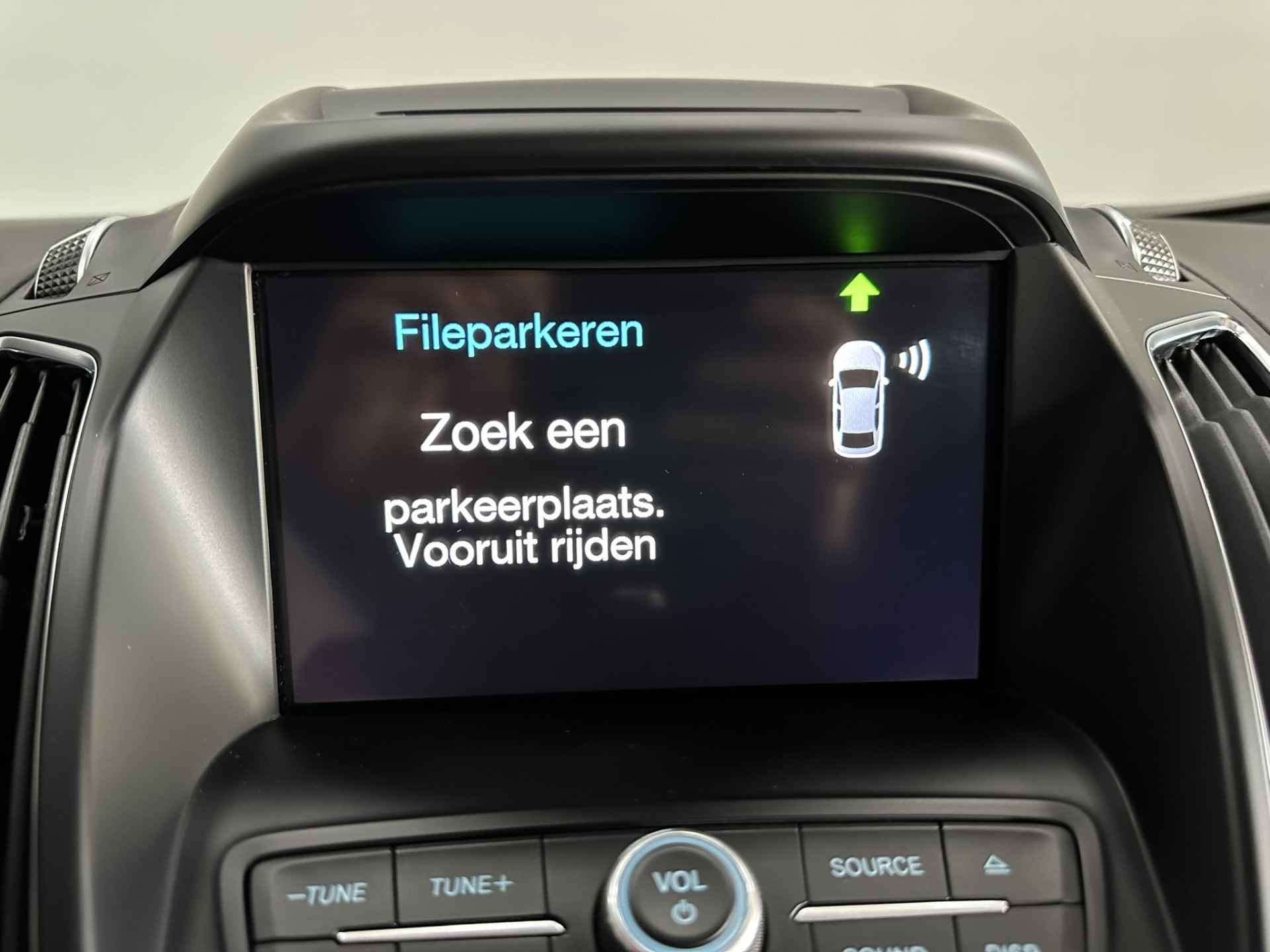 Ford C-MAX 1.0 Titanium Airco ECC | Navigatie | Cruise Control | Camera | Trekhaak | Stoelverwarming | Parkeerhulp | Isofix | - 21/45