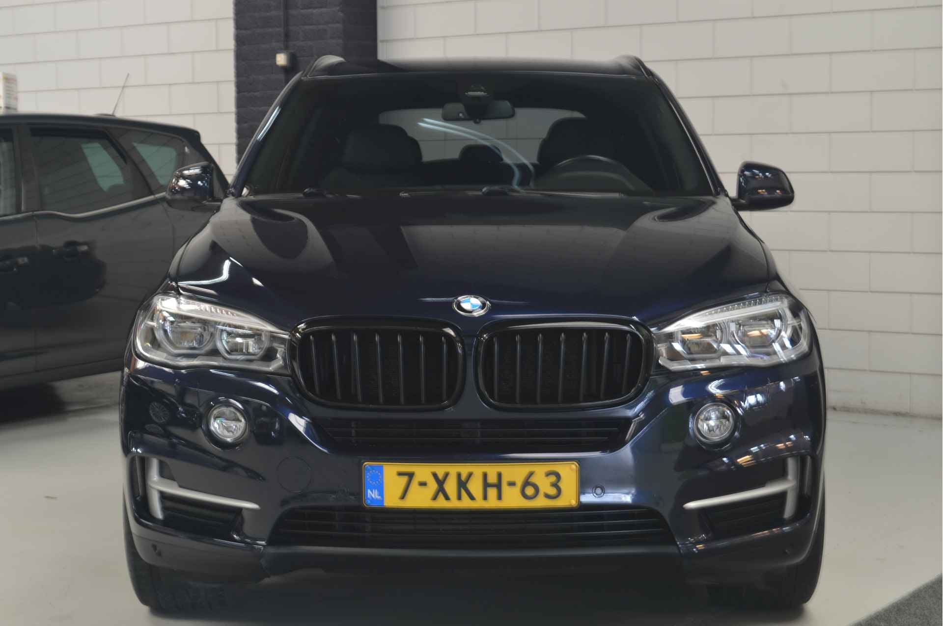 BMW X5 xDrive35i High Executive // NAVI // SOFT-CLOSE // ADAPTIVE CRUISE // ELECTRISCHE UITKLAPBARE TREKHAAK // - 2/27