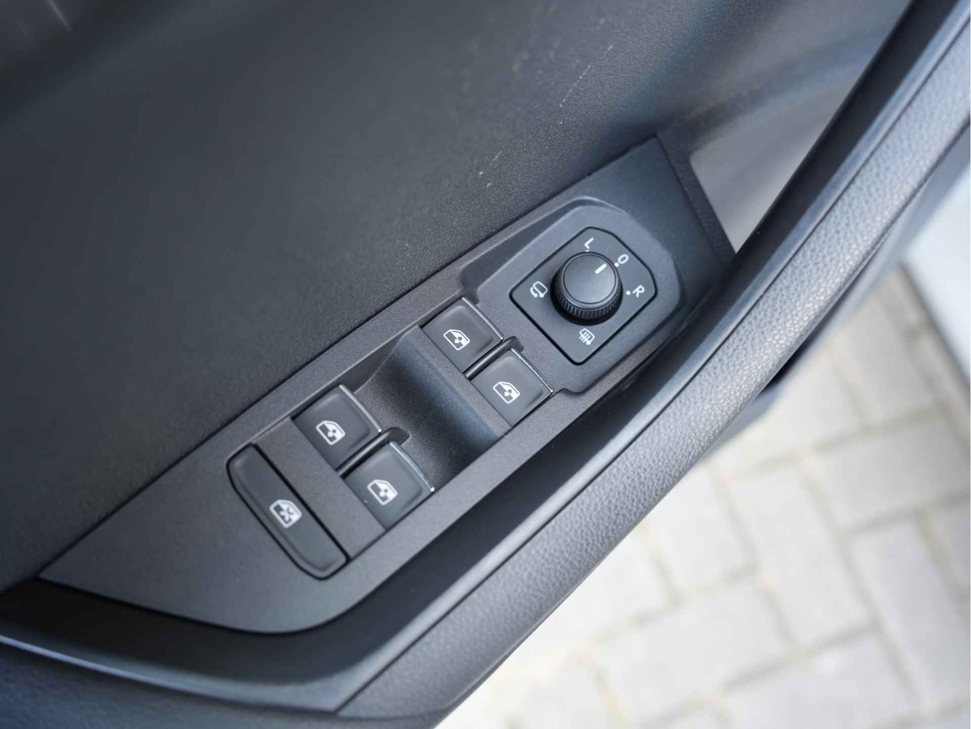 Škoda Karoq 1.5 TSI ACT Business Edition | Navigatie | Virtual Cockpit | Keyless - 12/29