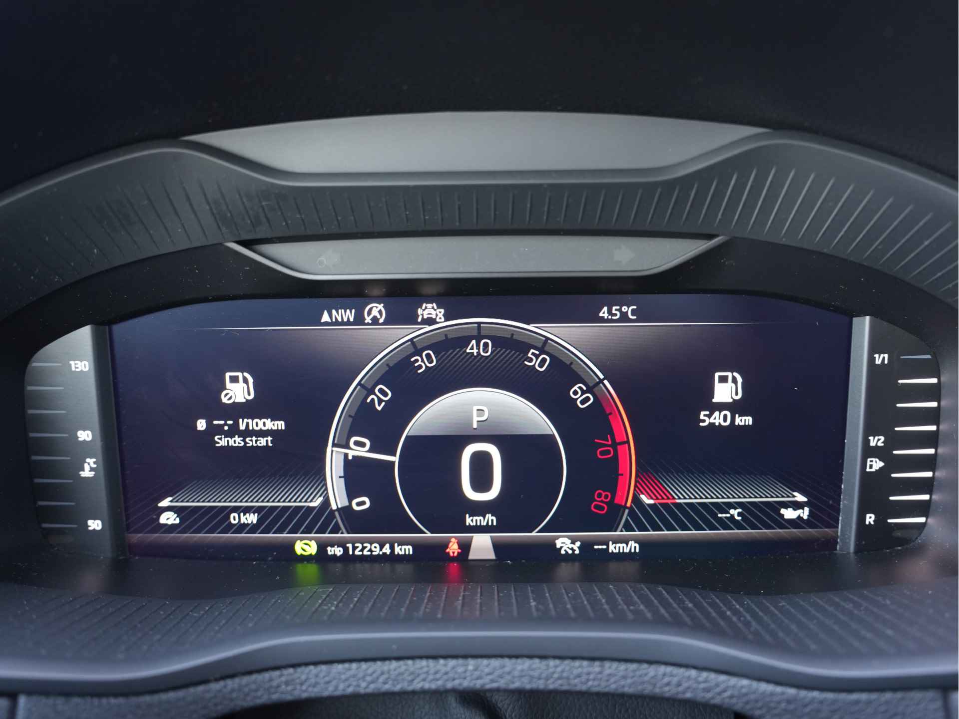 Škoda Karoq 1.5 TSI ACT Business Edition | Navigatie | Virtual Cockpit | Keyless - 13/29