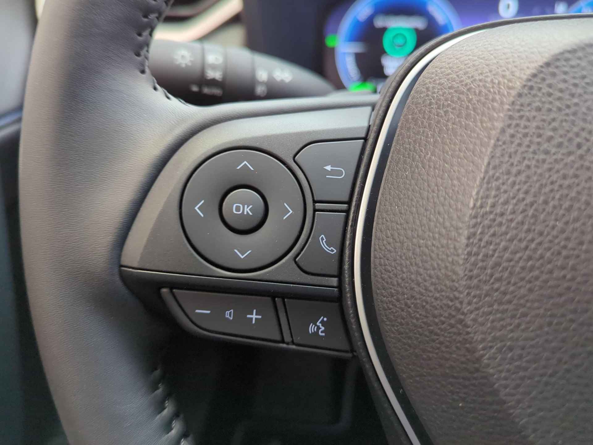 Toyota RAV4 2.5 Hybrid AWD Style | Black Edition | Innovation Pack | Apple Car Play / Android Auto | - 18/36