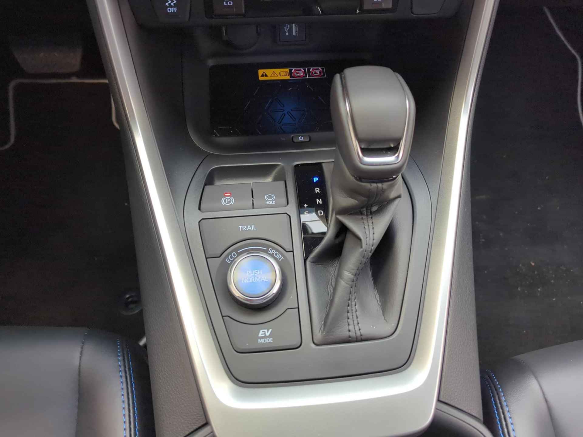 Toyota RAV4 2.5 Hybrid AWD Style | Black Edition | Innovation Pack | Apple Car Play / Android Auto | - 26/36