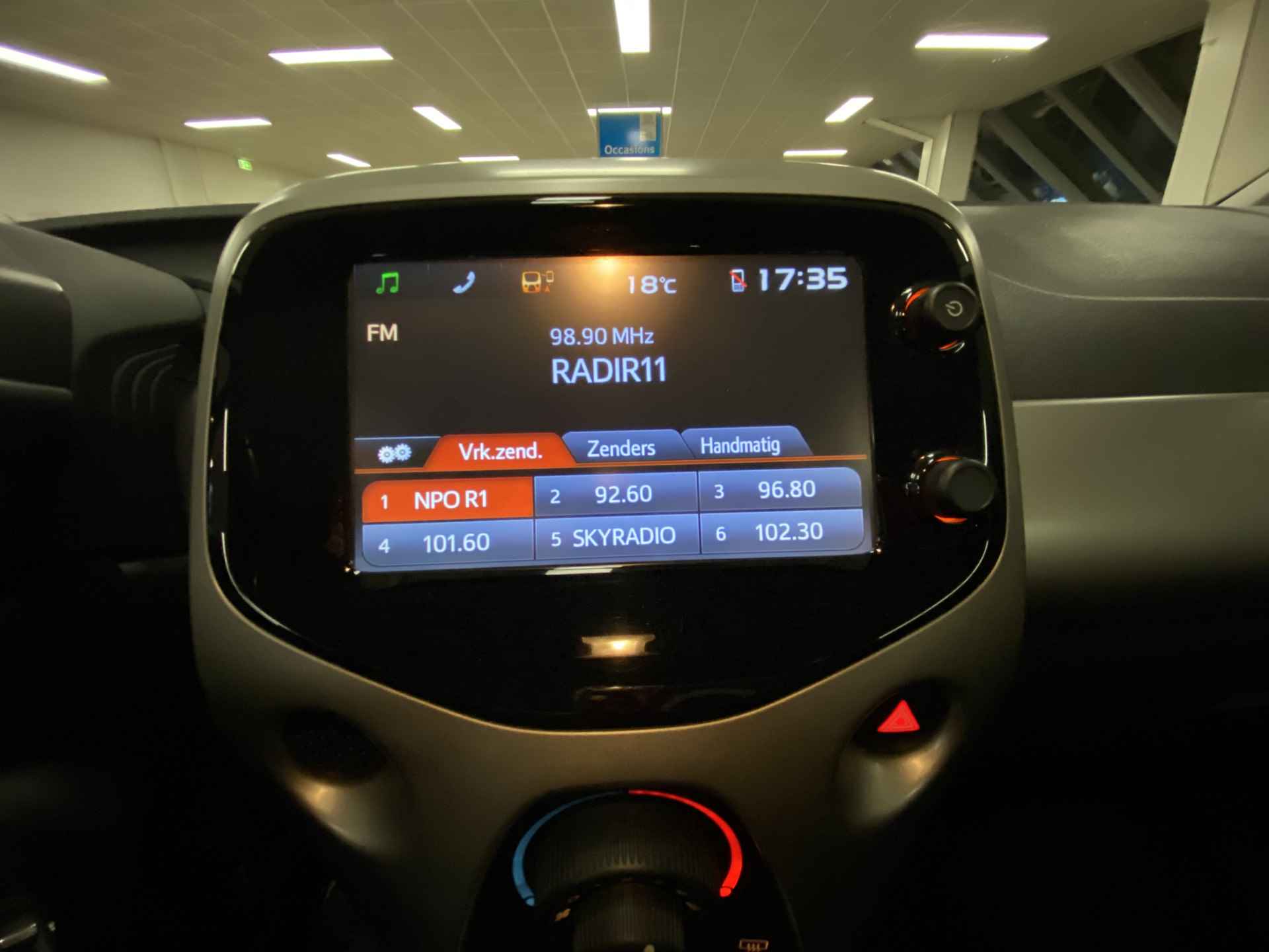 Toyota Aygo 1.0 VVT-i x-play - 23/31